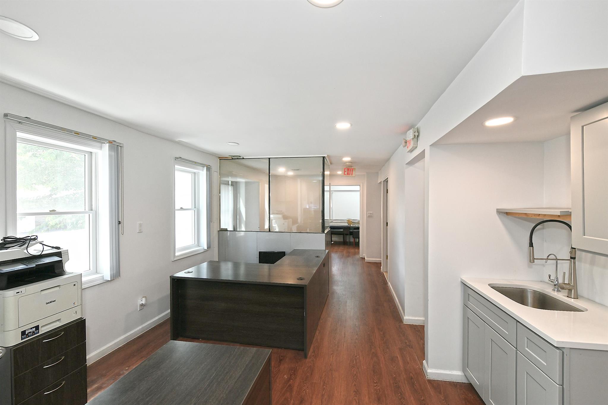 150 Bayview Avenue, Port Washington, NY 11050