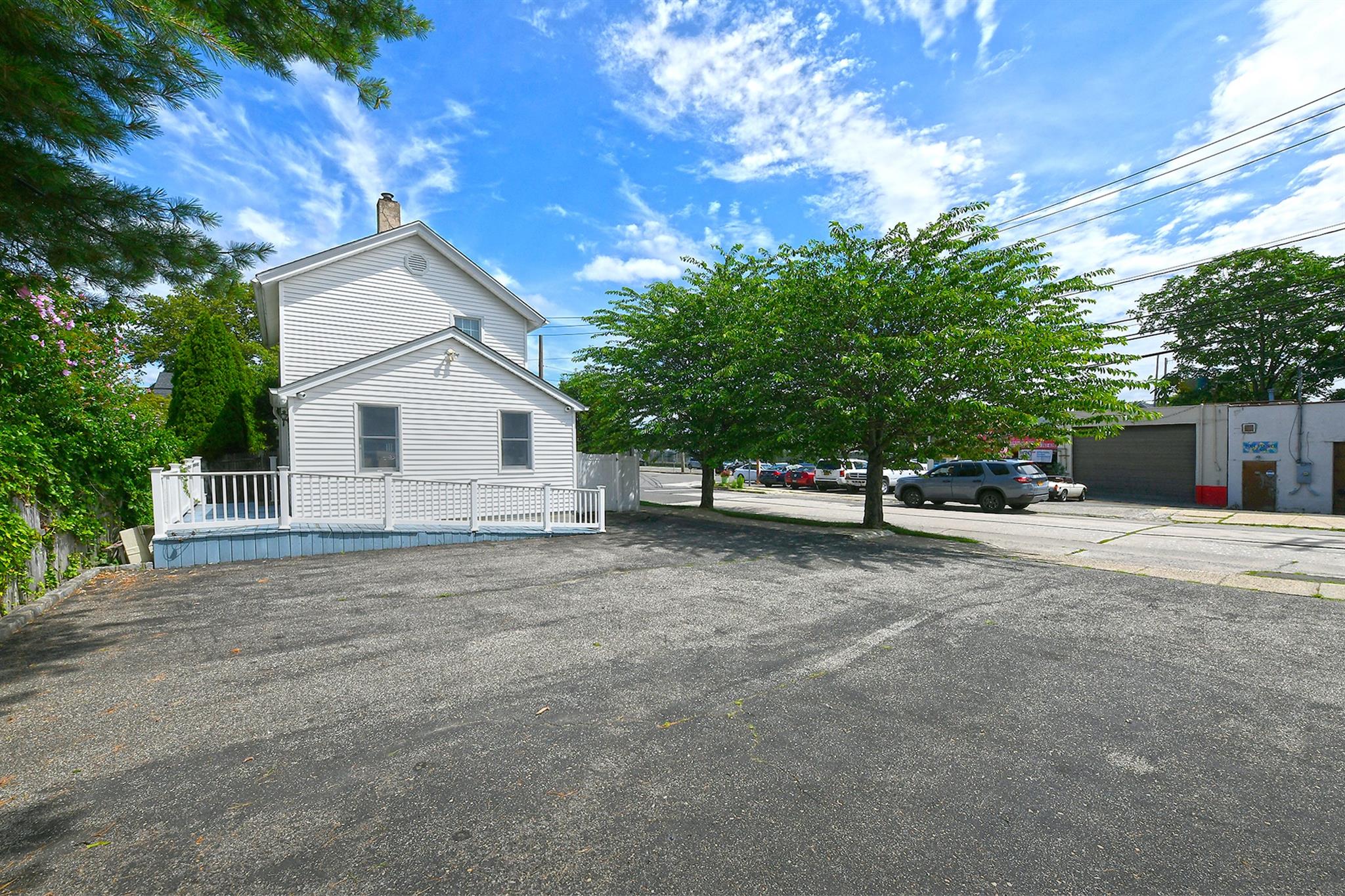 150 Bayview Avenue, Port Washington, NY 11050