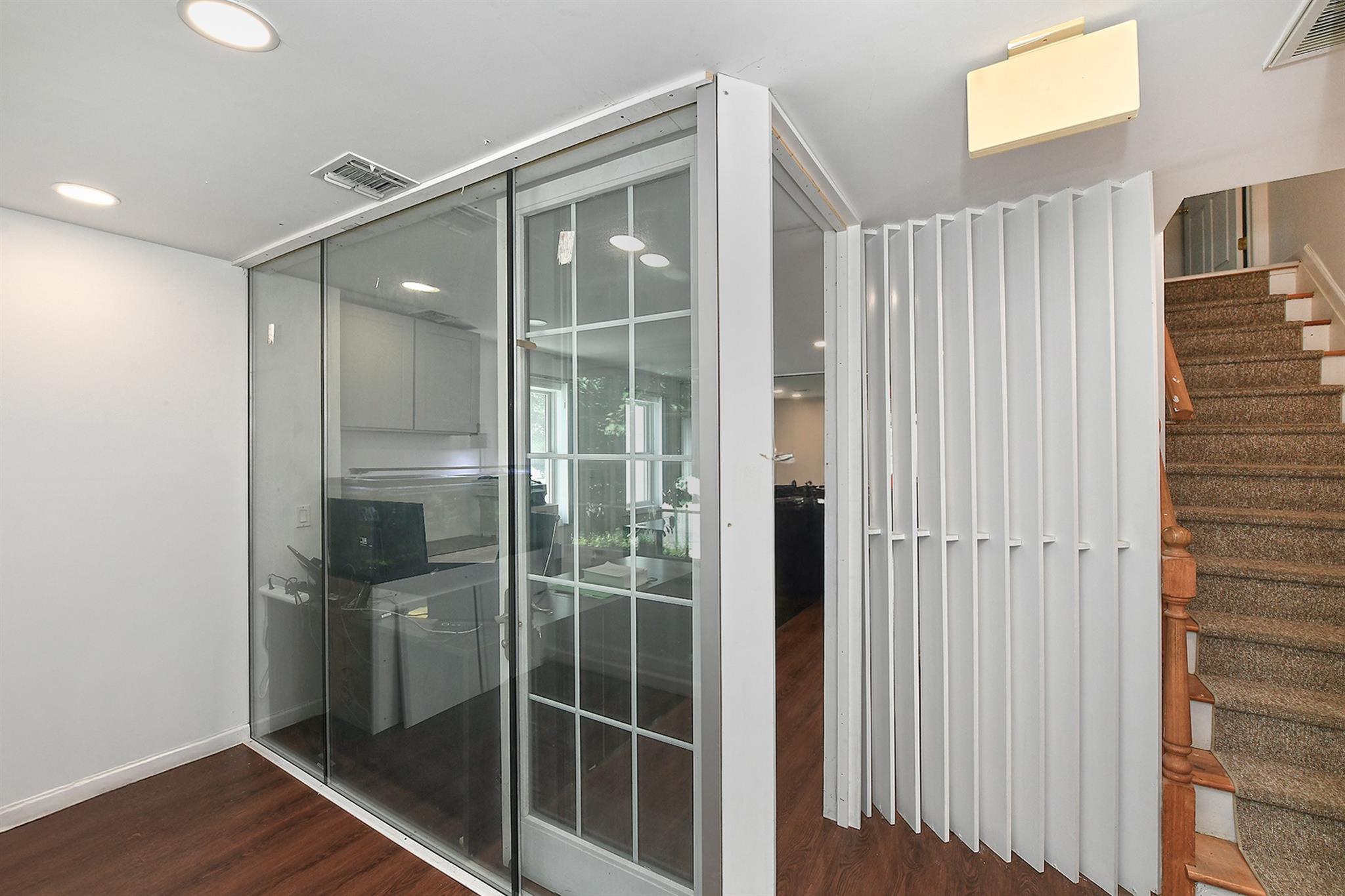 150 Bayview Avenue, Port Washington, NY 11050