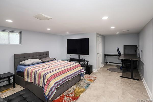 39 Harvard Drive, Woodbury, NY 11797