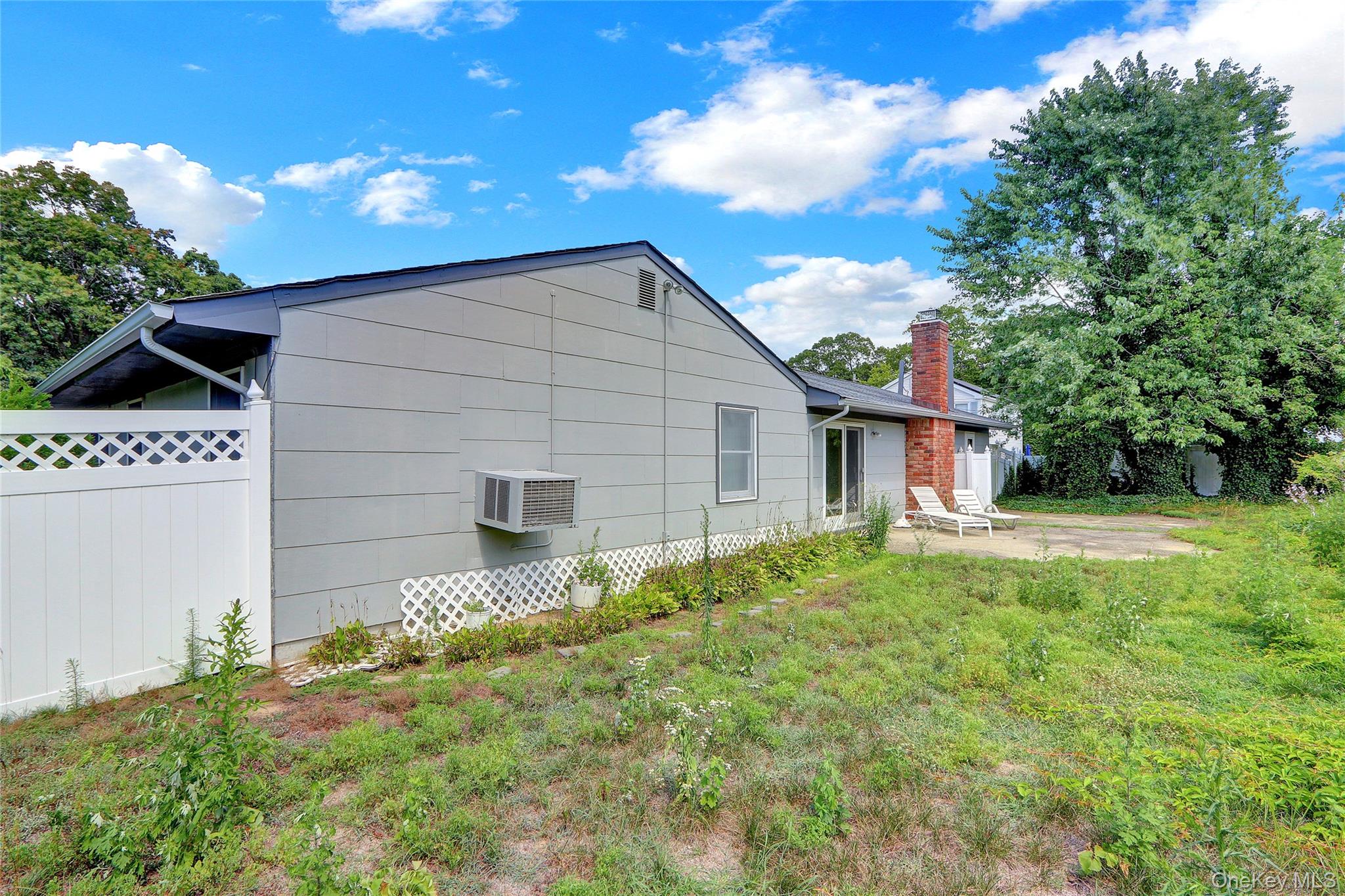 4 Tulip Grove Drive, Lake Grove, NY 11755