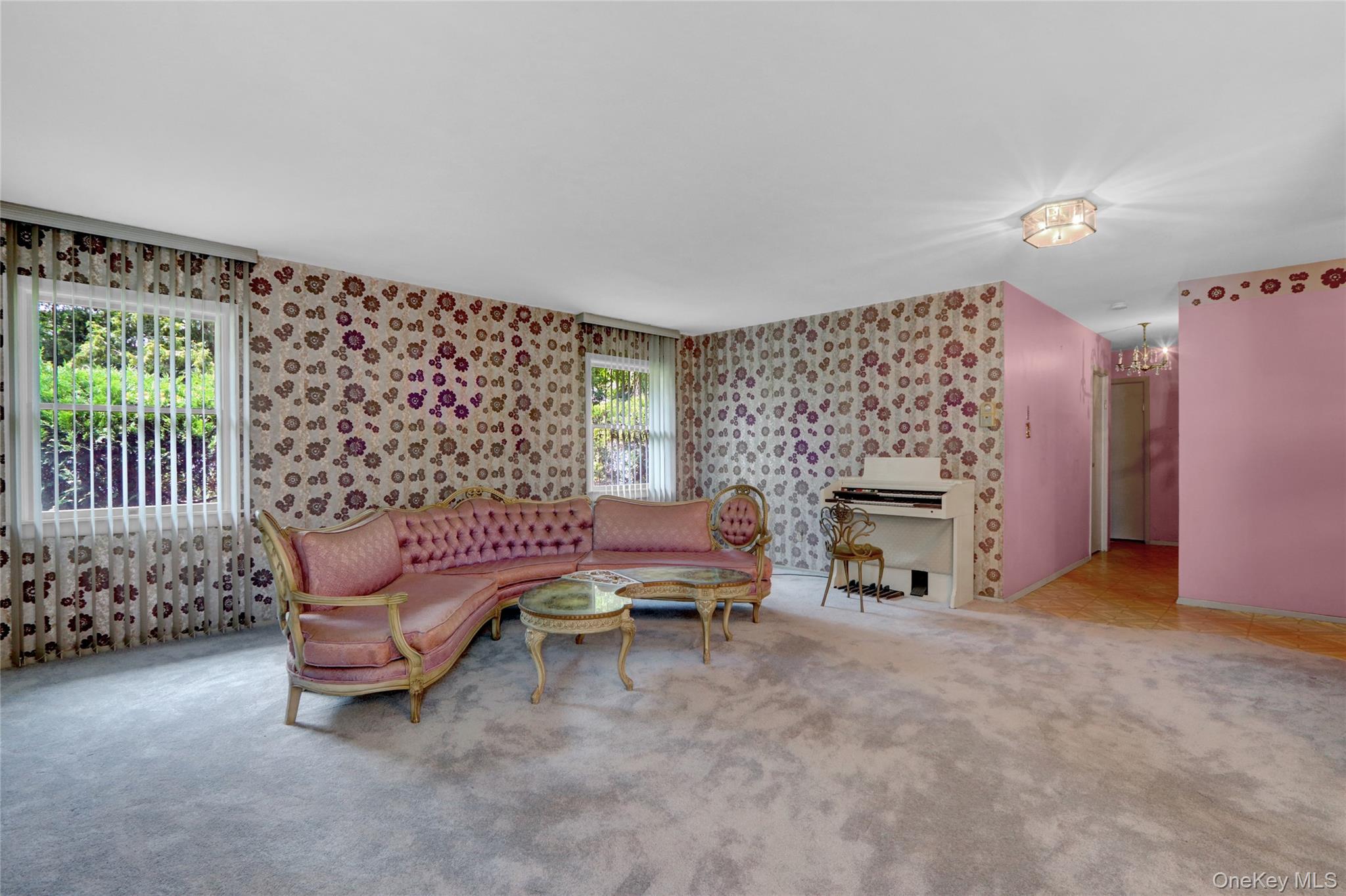 4 Tulip Grove Drive, Lake Grove, NY 11755