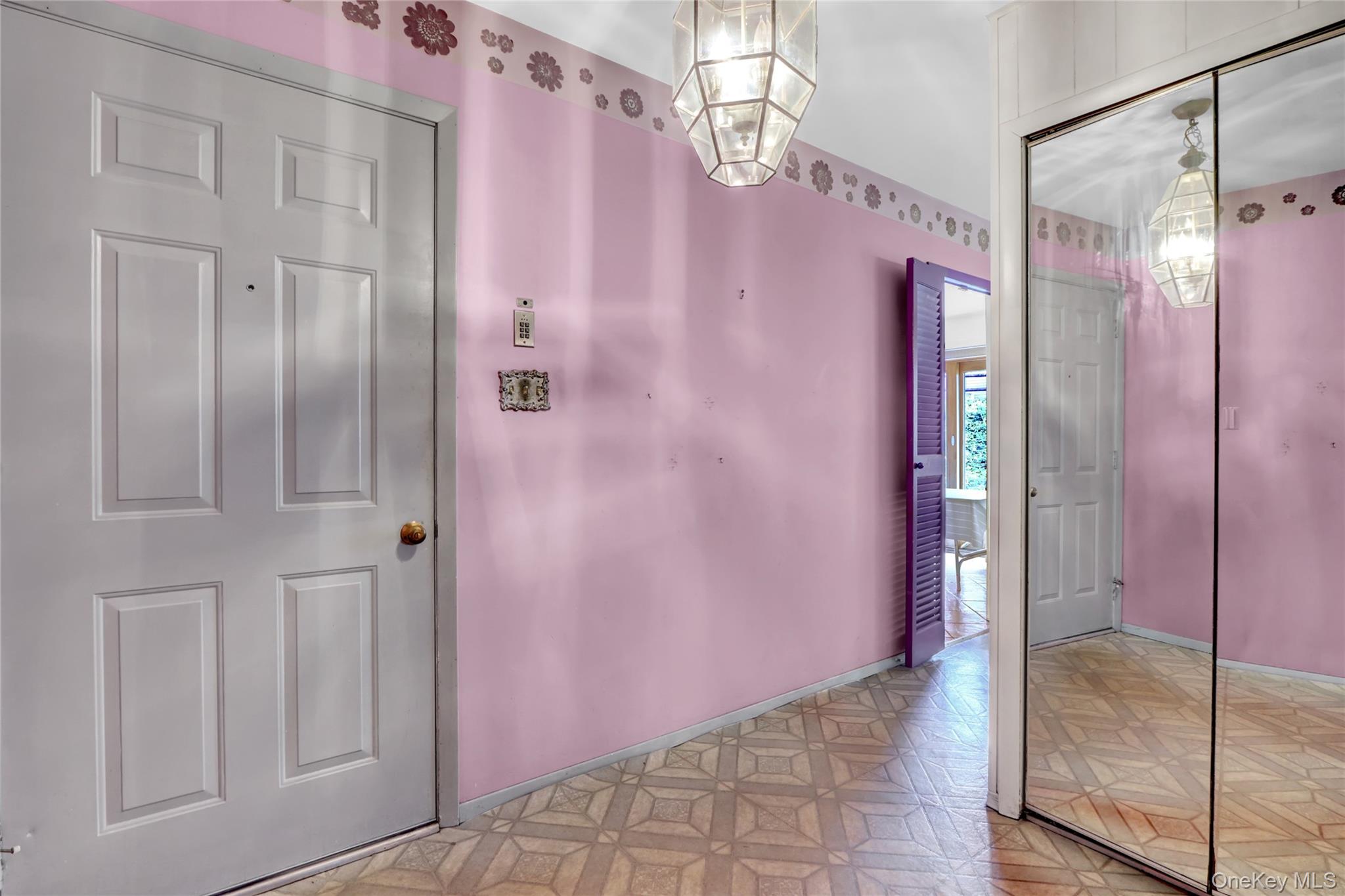 4 Tulip Grove Drive, Lake Grove, NY 11755