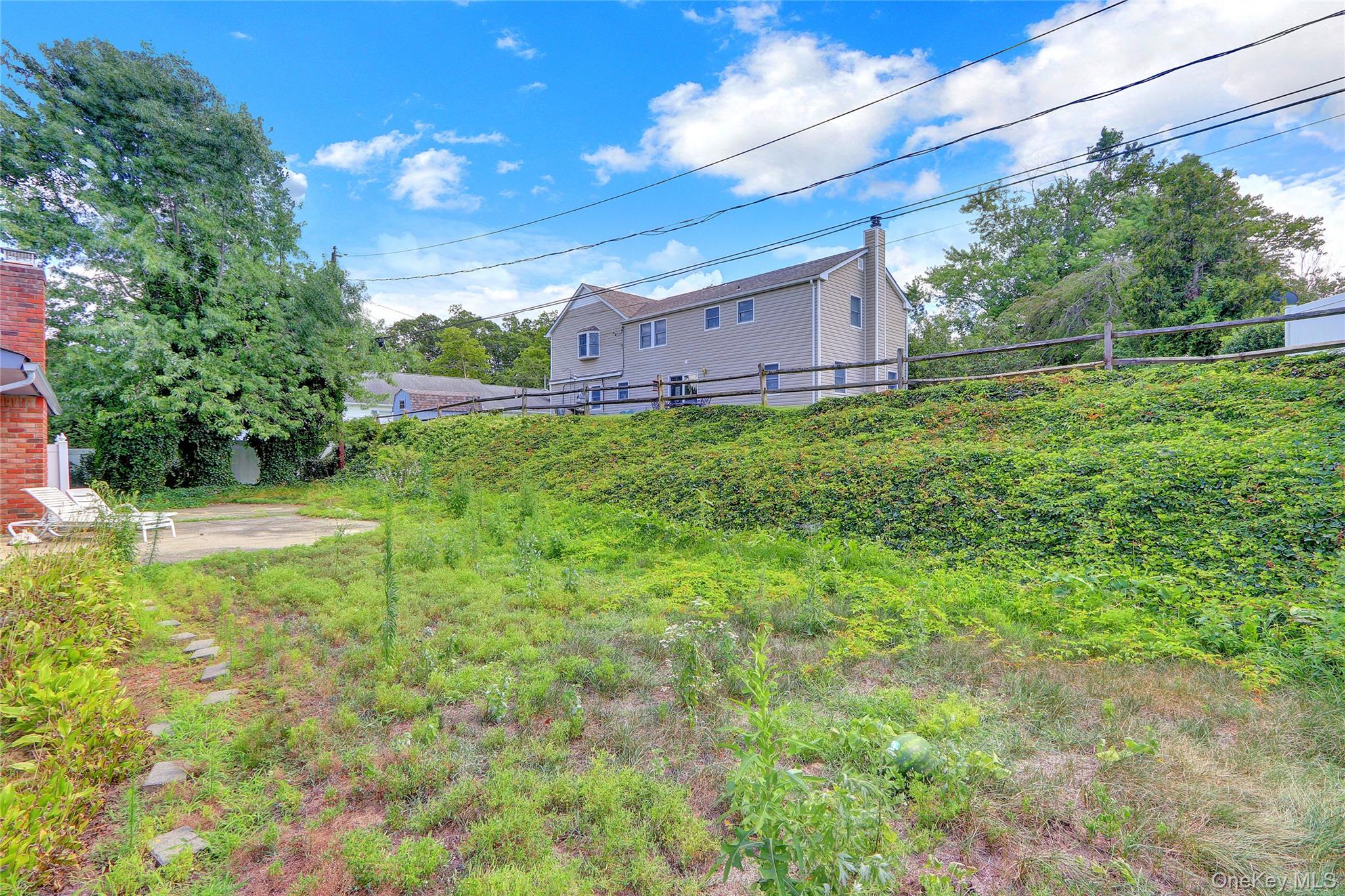 4 Tulip Grove Drive, Lake Grove, NY 11755