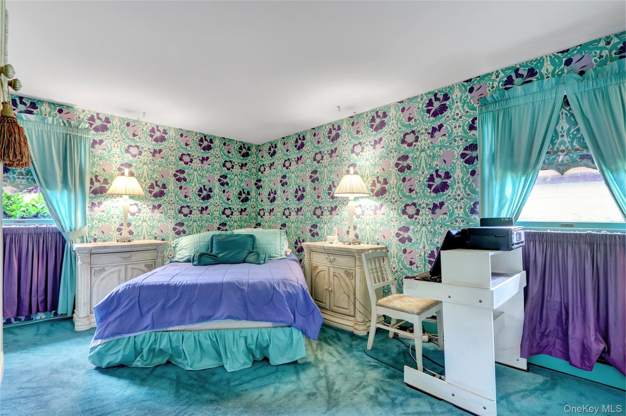 4 Tulip Grove Drive, Lake Grove, NY 11755