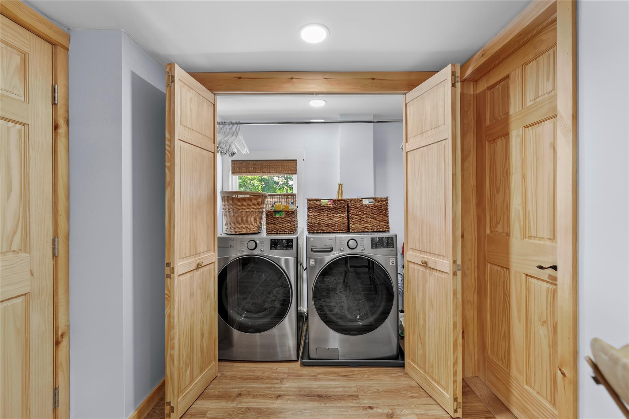 296 N Main Street, Sayville, NY 11782