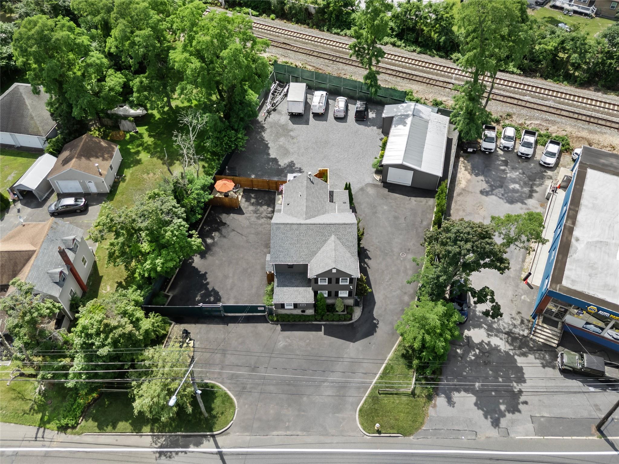 296 N Main Street, Sayville, NY 11782