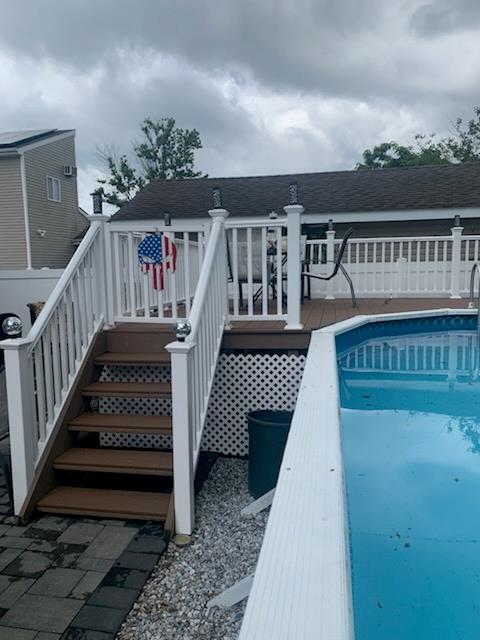 46 Knoll Street, Lindenhurst, NY 11757