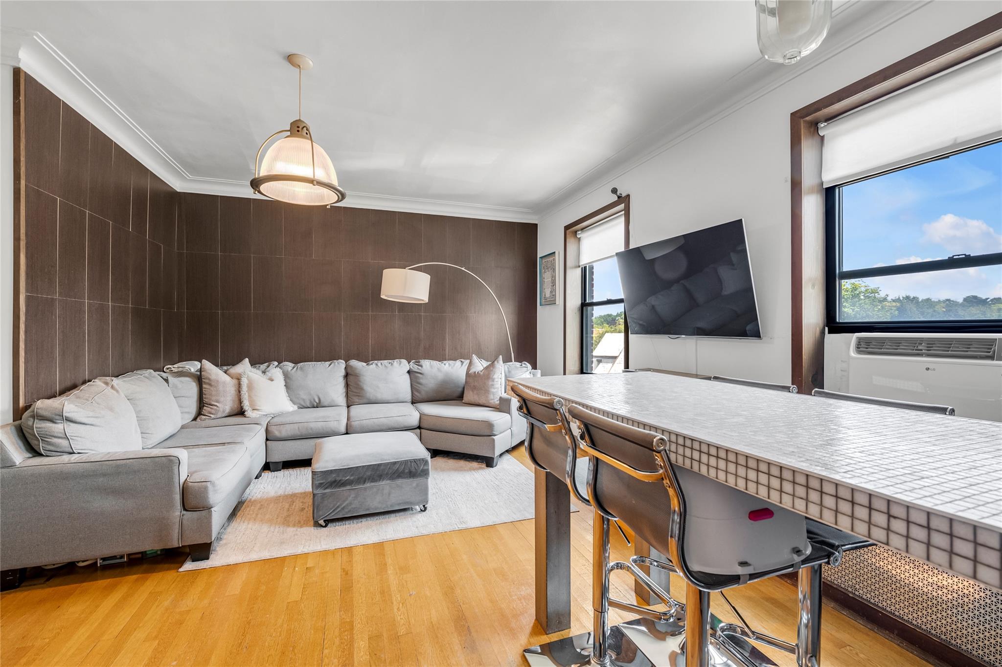 37 Brompton Road # 5D, Great Neck, NY 11021