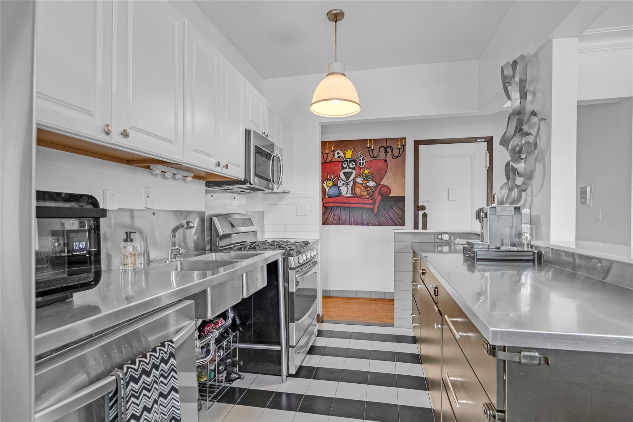 37 Brompton Road # 5D, Great Neck, NY 11021