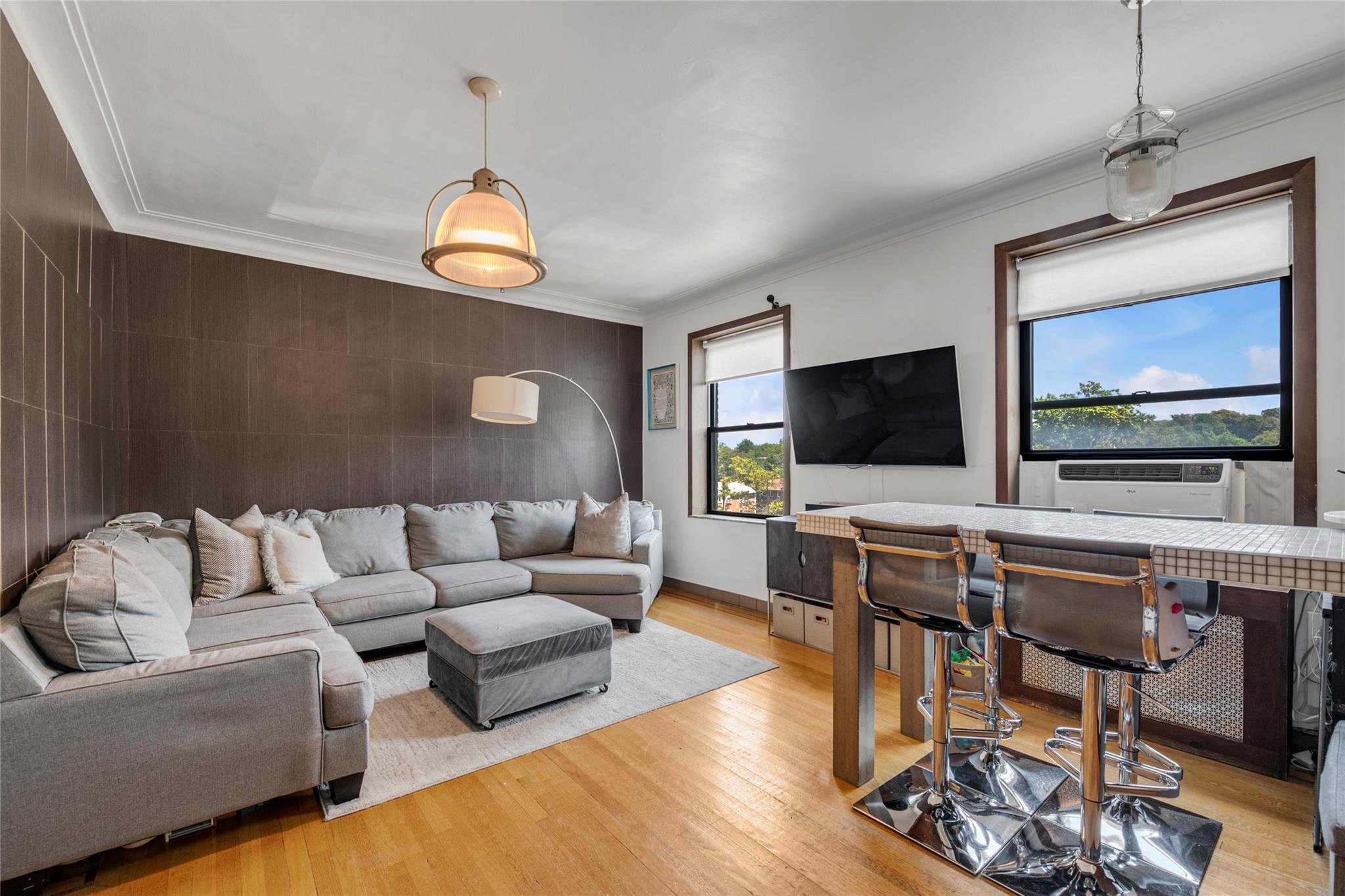 37 Brompton Road # 5D, Great Neck, NY 11021