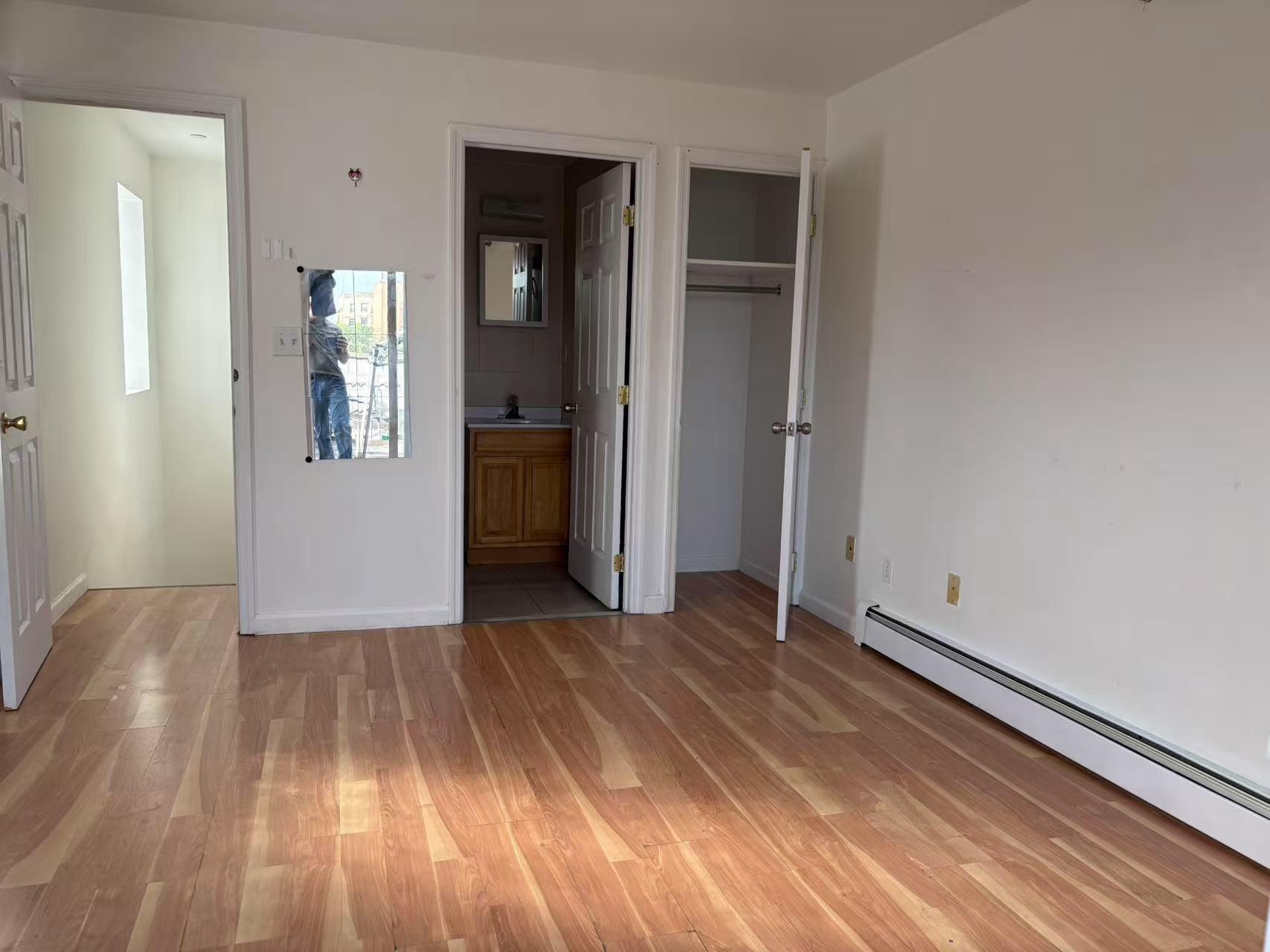 13273 Maple Avenue # 4A, Flushing, NY 11355