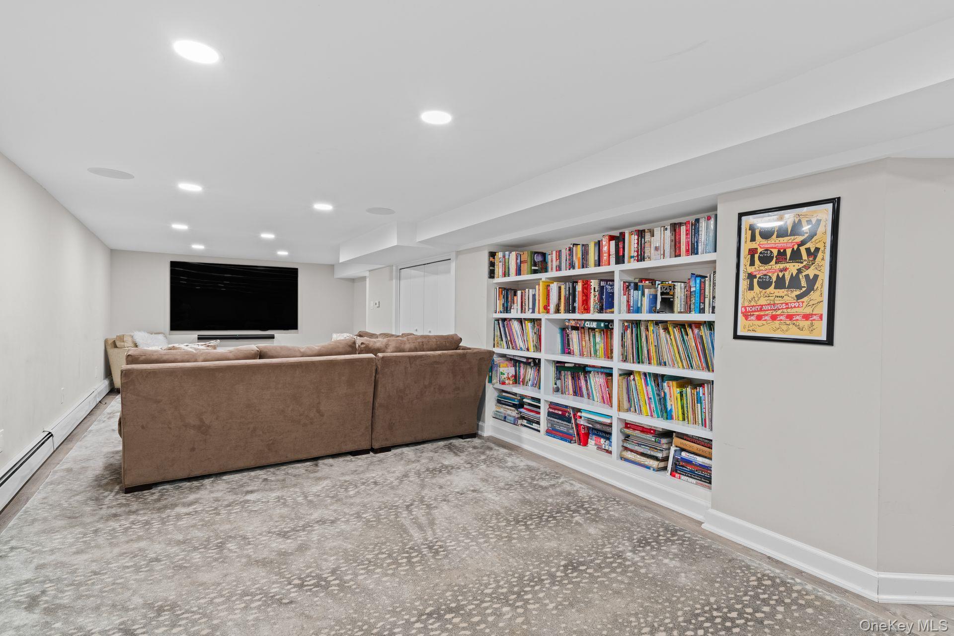 86 Lafayette Avenue, Sea Cliff, NY 11579