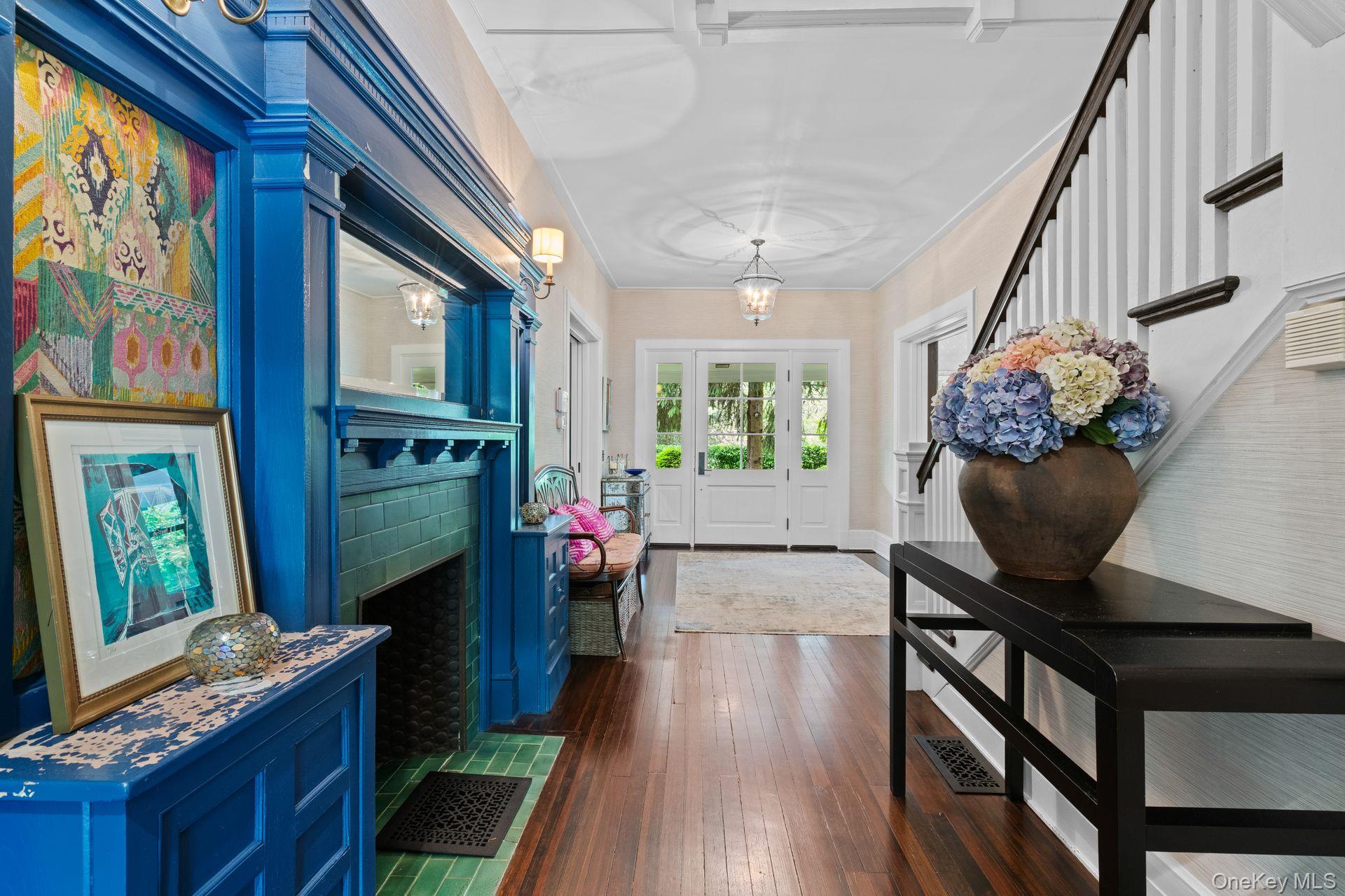 86 Lafayette Avenue, Sea Cliff, NY 11579