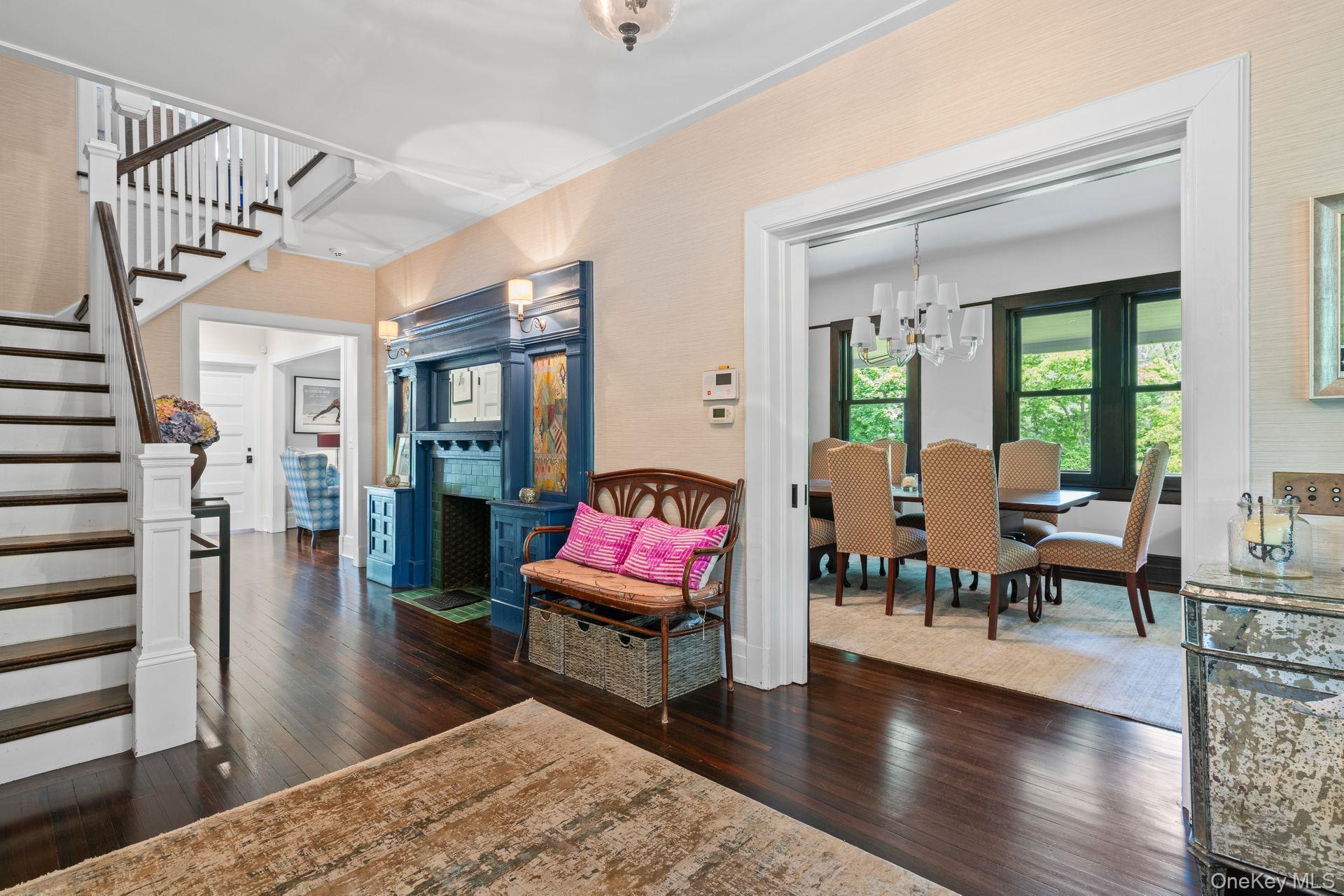 86 Lafayette Avenue, Sea Cliff, NY 11579