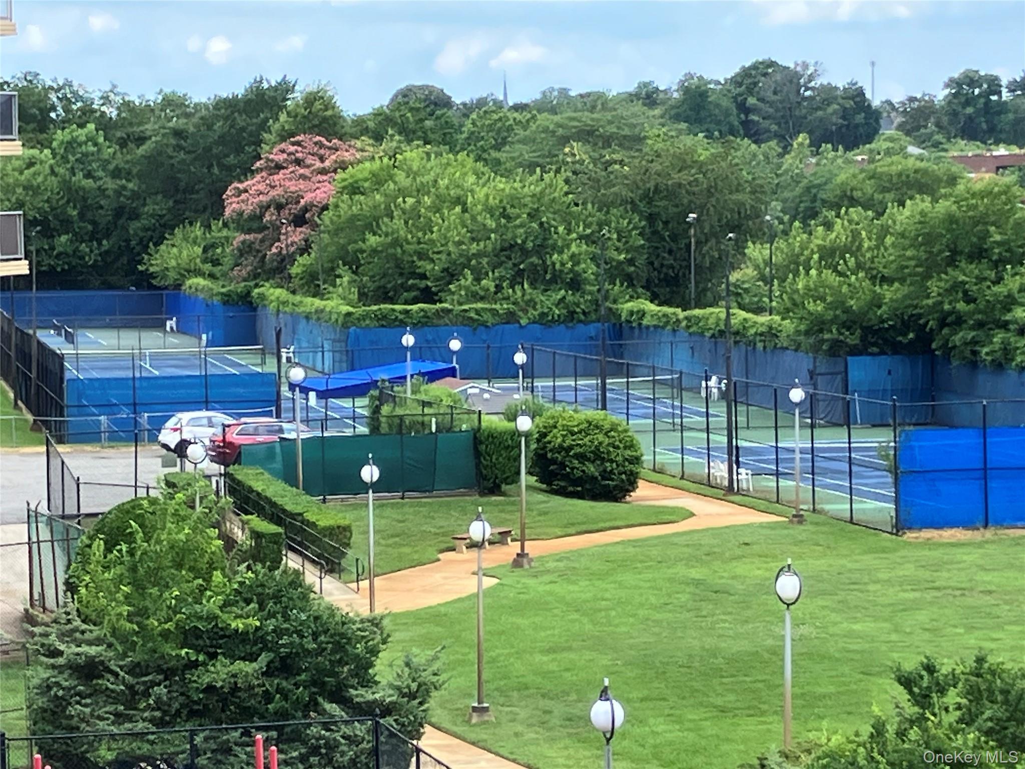 18-15 215 Street # 3M, Bayside, NY 11360