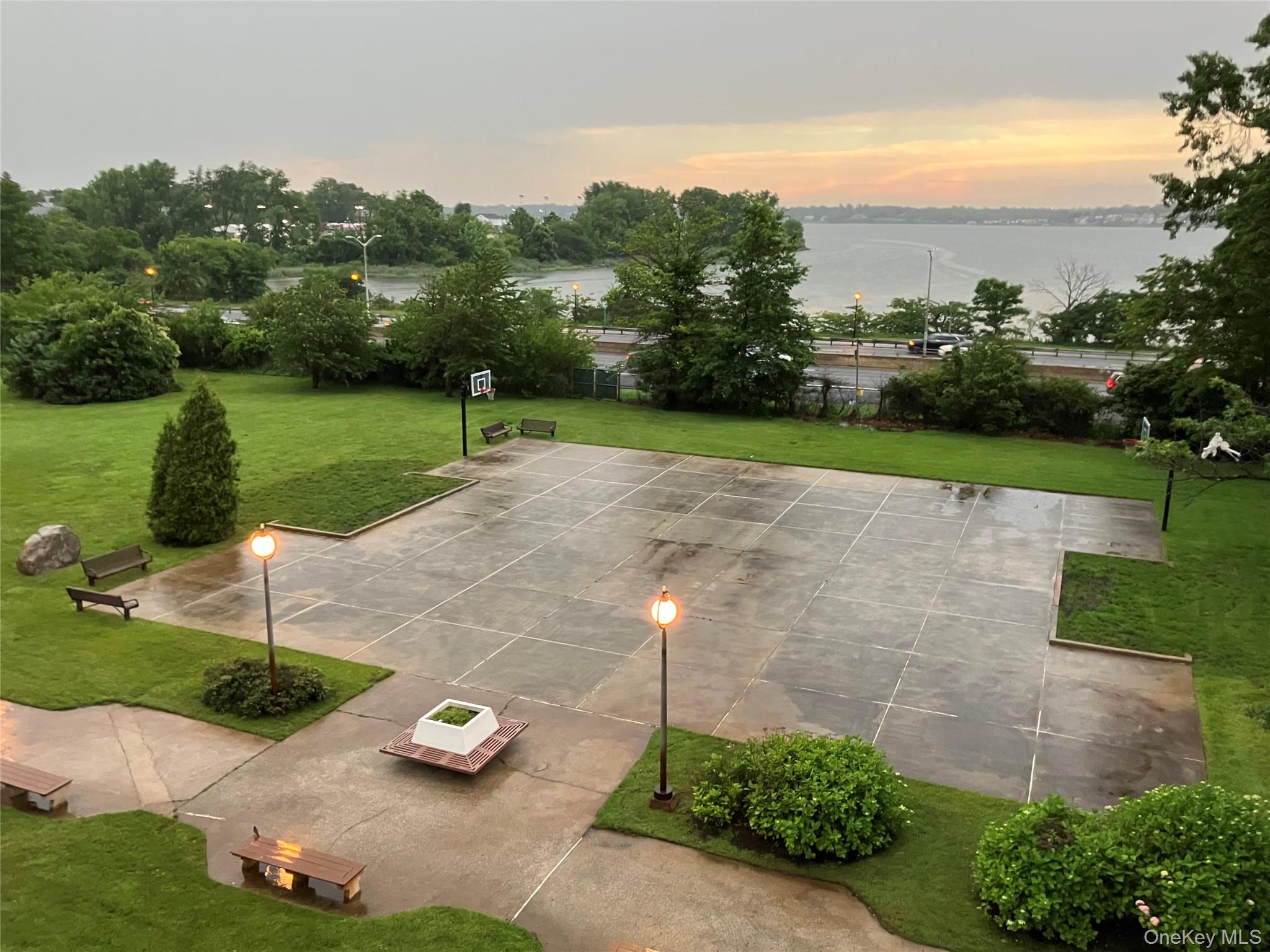 18-15 215 Street # 3M, Bayside, NY 11360