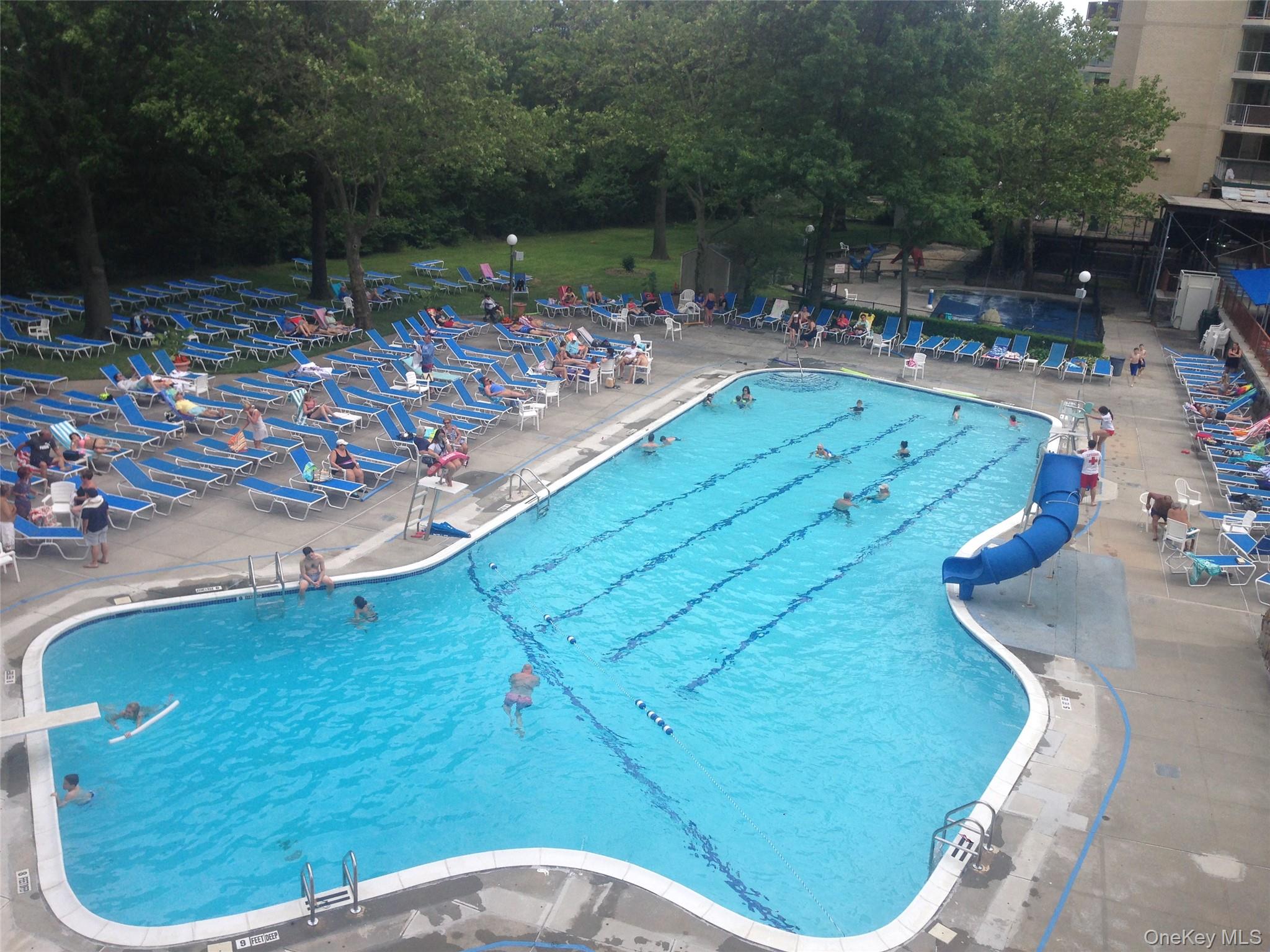 18-15 215 Street # 3M, Bayside, NY 11360