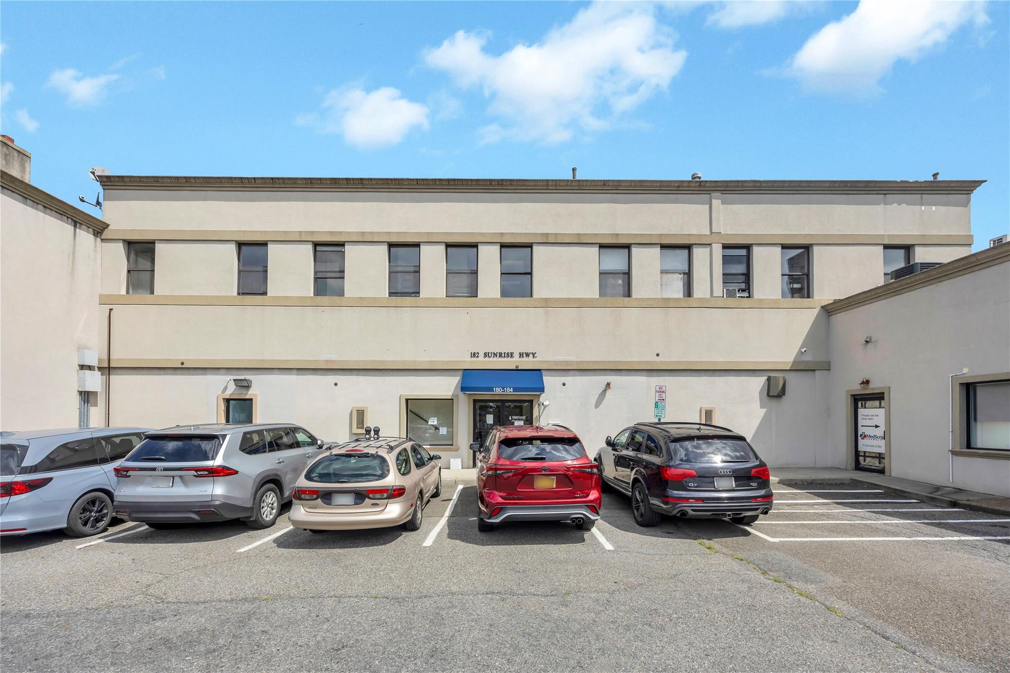 184 Sunrise Highway # 182, Rockville Centre, NY 11570