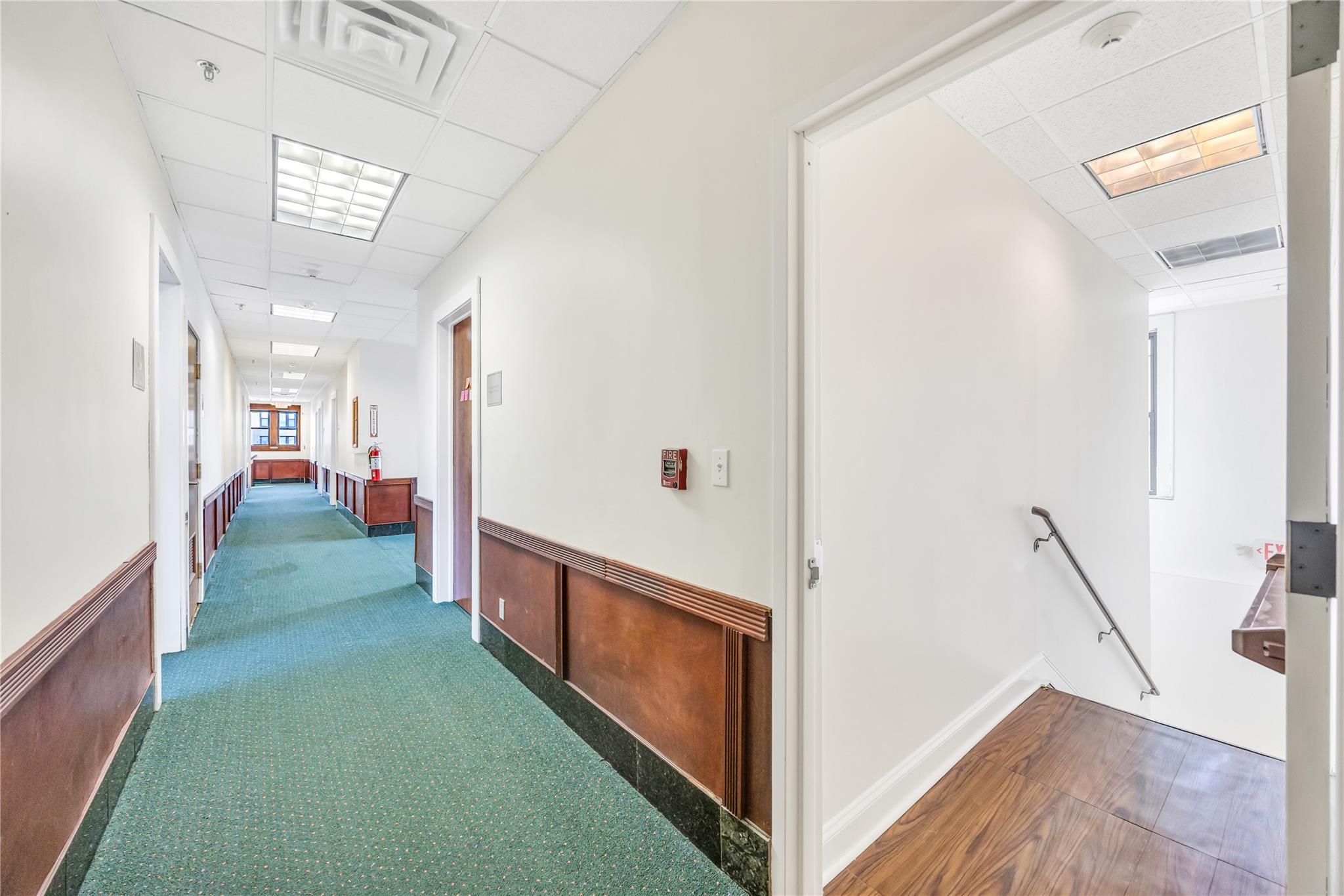 184 Sunrise Highway # 182, Rockville Centre, NY 11570