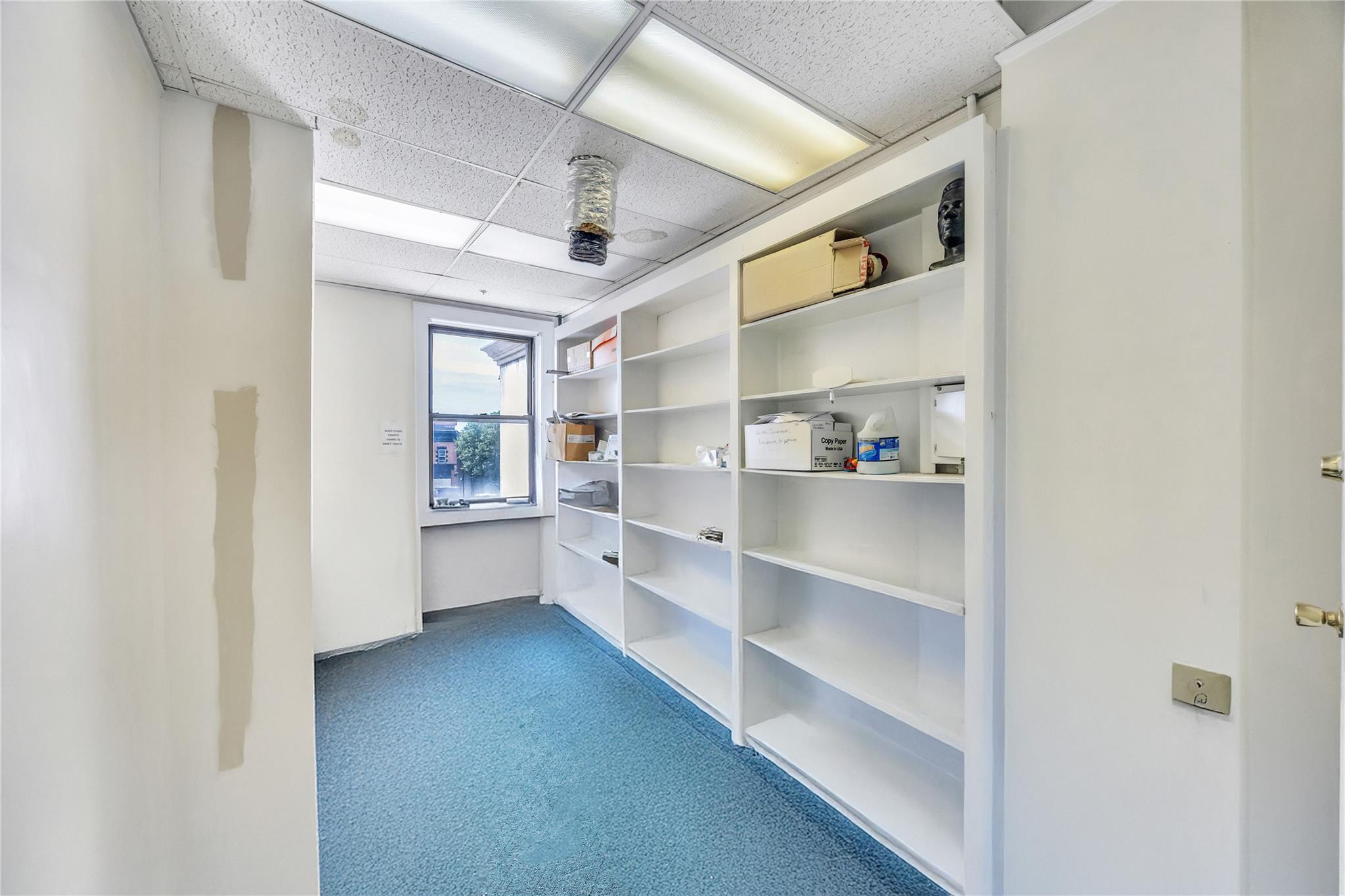 184 Sunrise Highway # 182, Rockville Centre, NY 11570