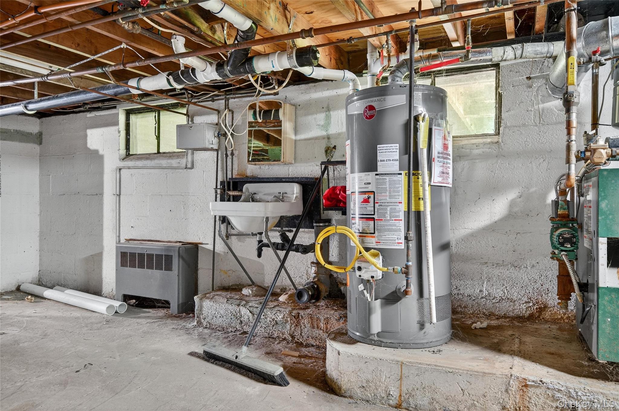 9 Woodland Road, Monroe, NY 10950