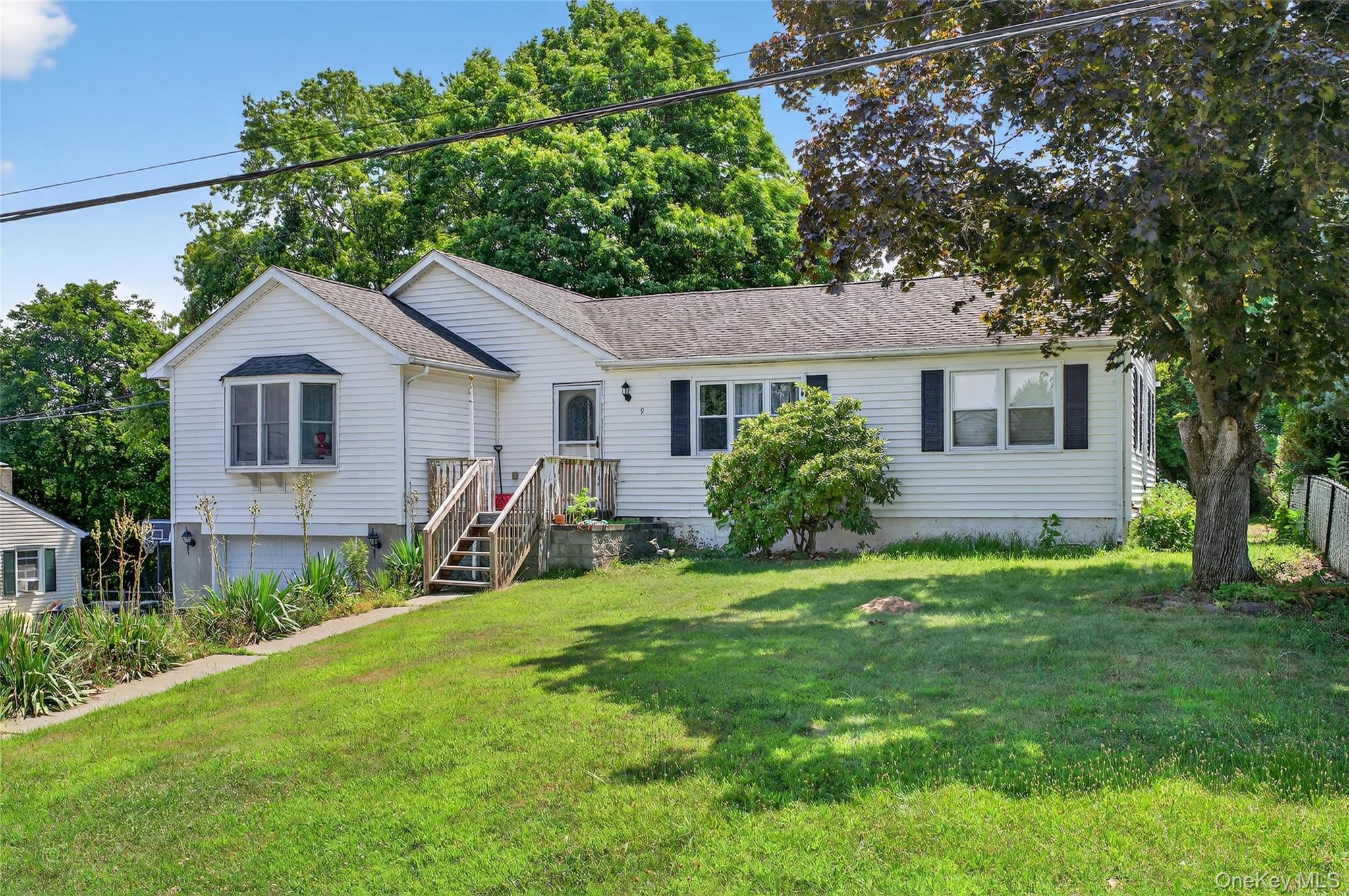 9 Woodland Road, Monroe, NY 10950