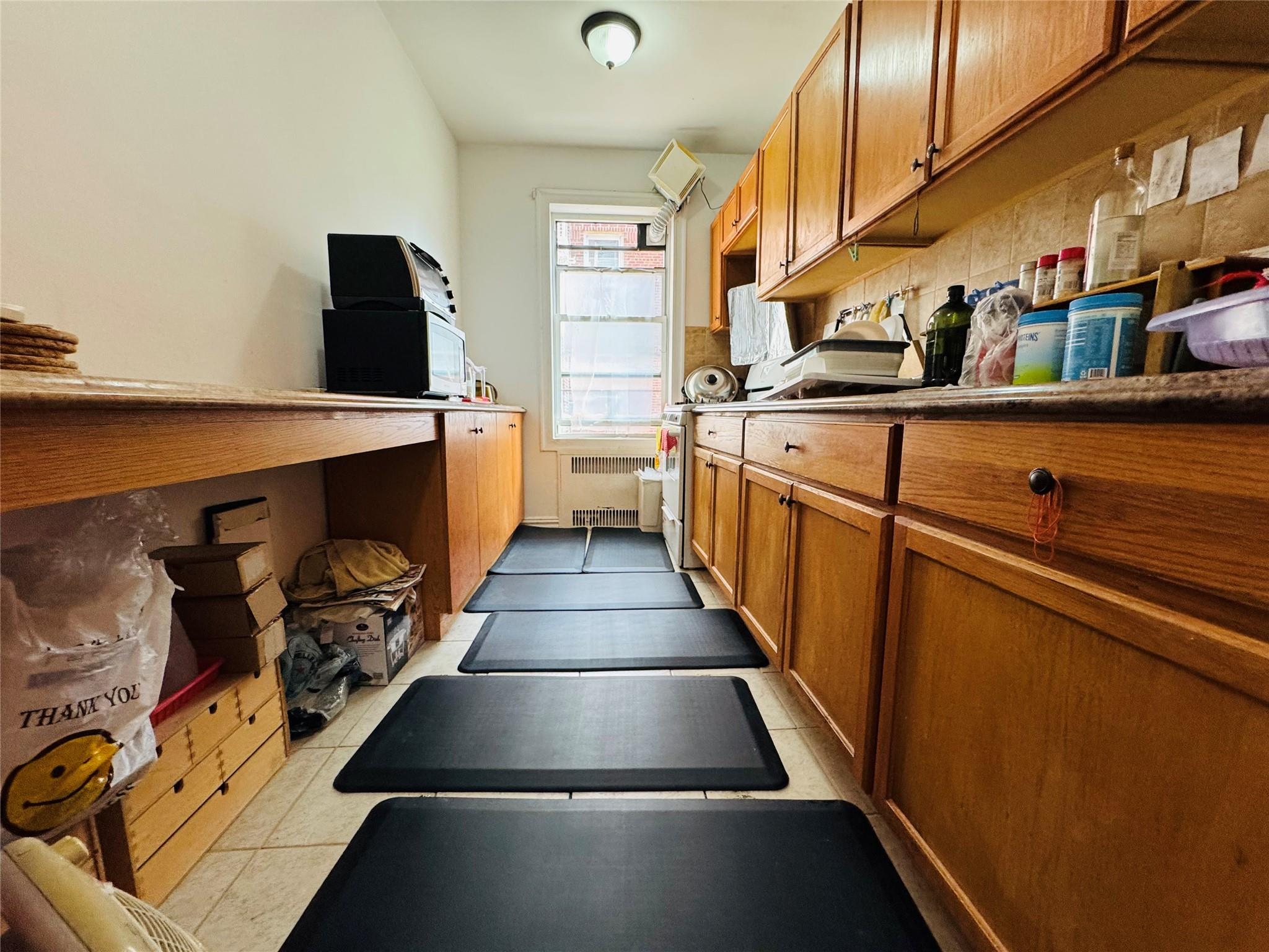 111-39 76 Road # D1, Forest Hills, NY 11375