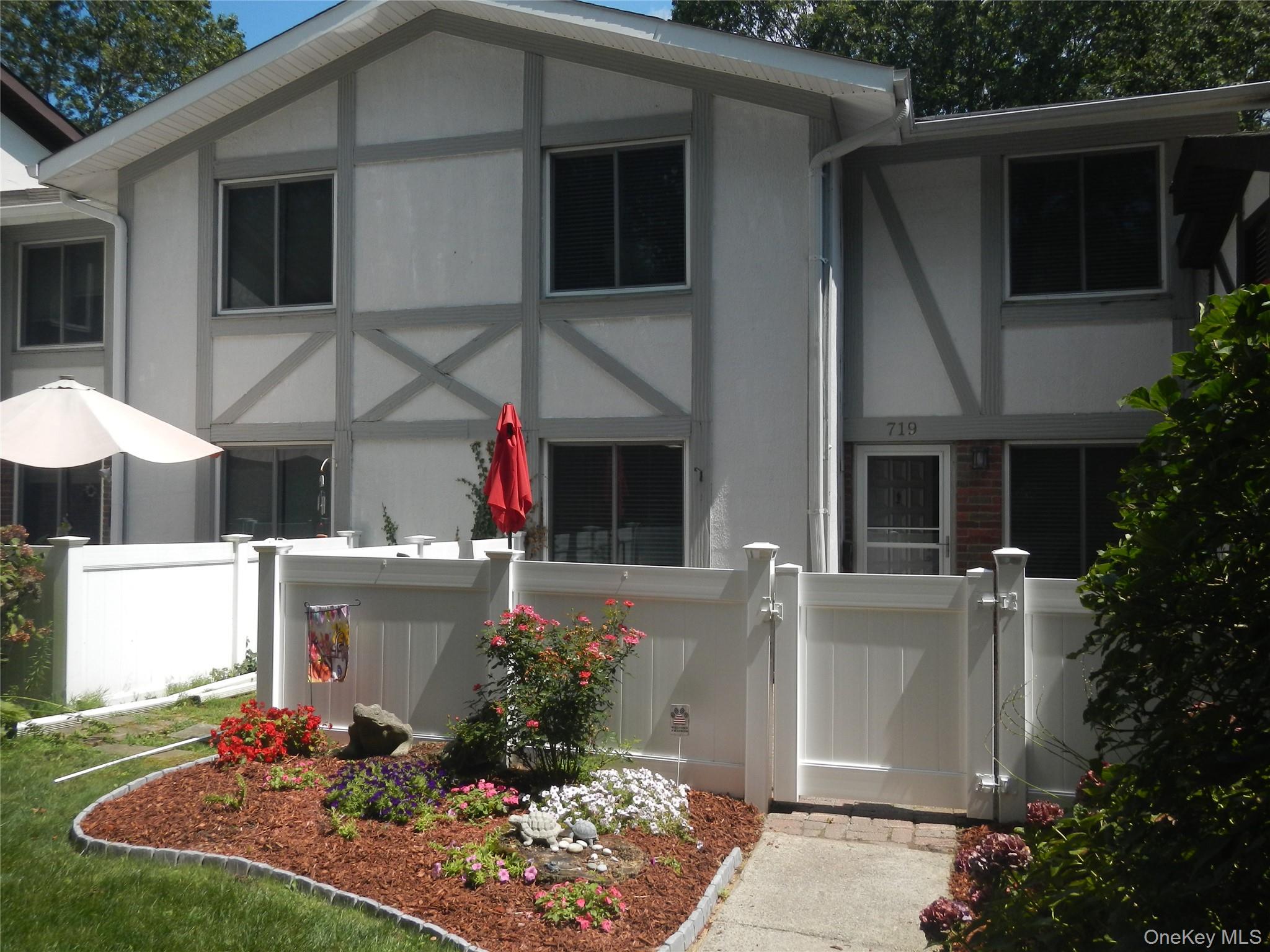 719 Blue Ridge Drive, Medford, NY 11763