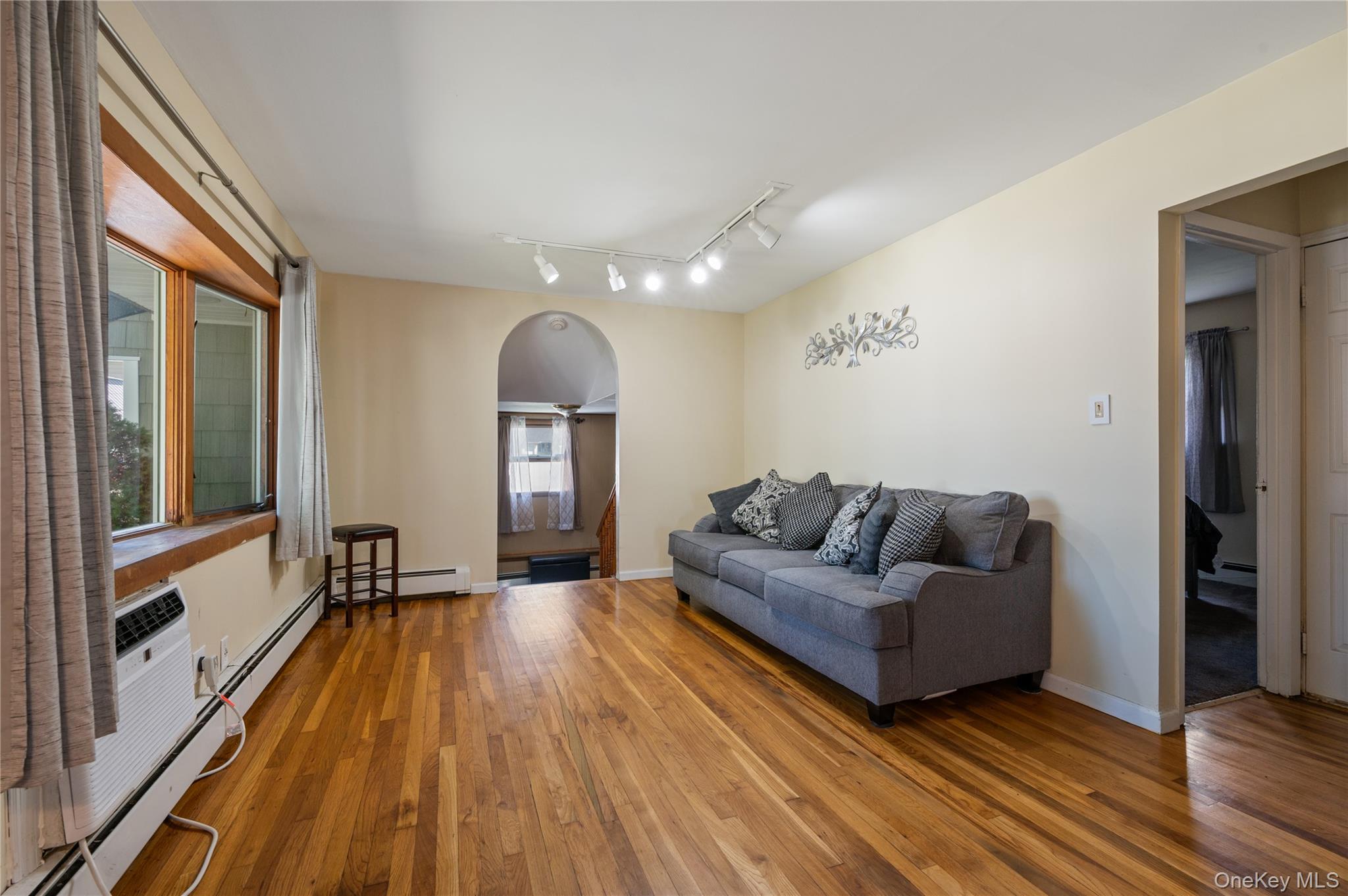 495 Jefferson Avenue, Brentwood, NY 11717