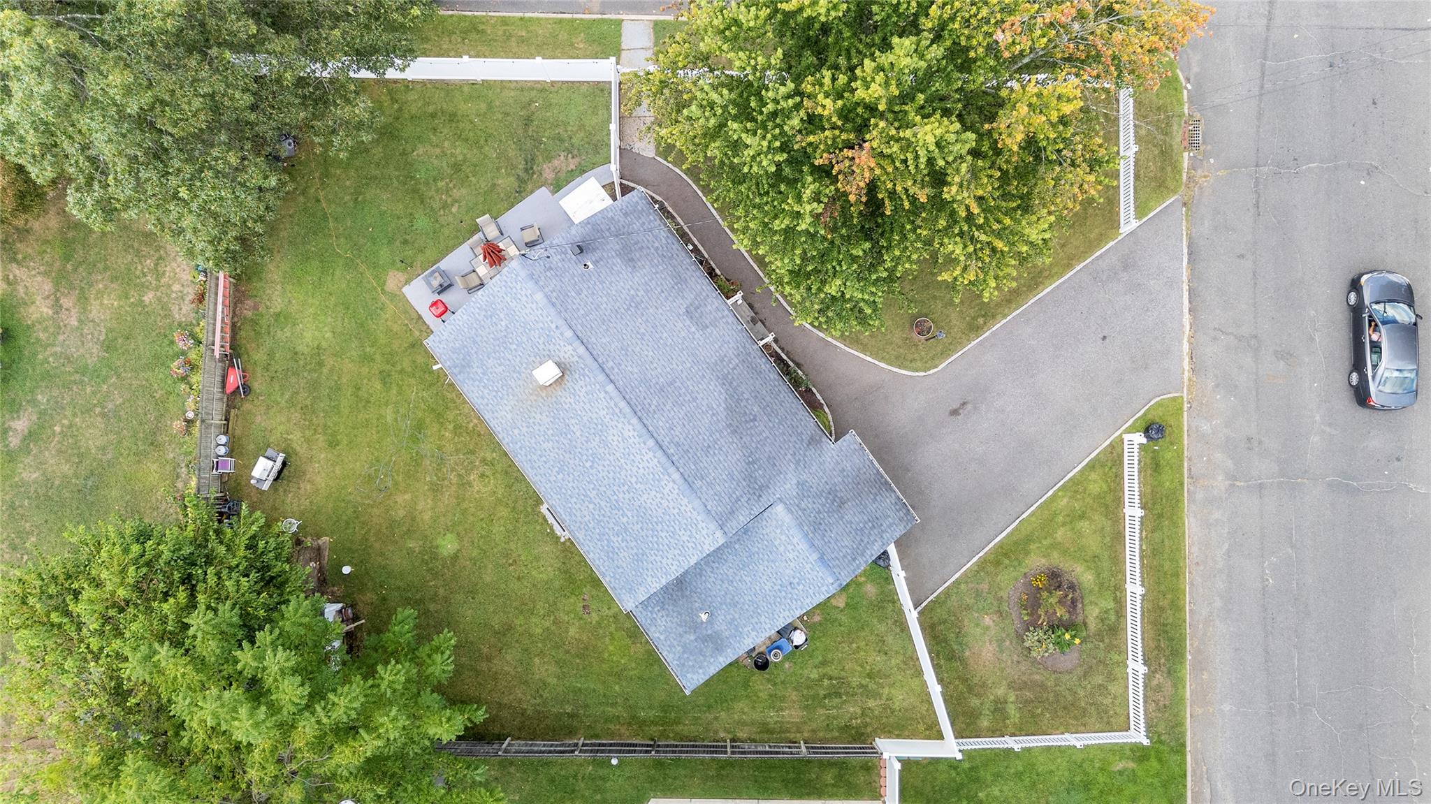 495 Jefferson Avenue, Brentwood, NY 11717