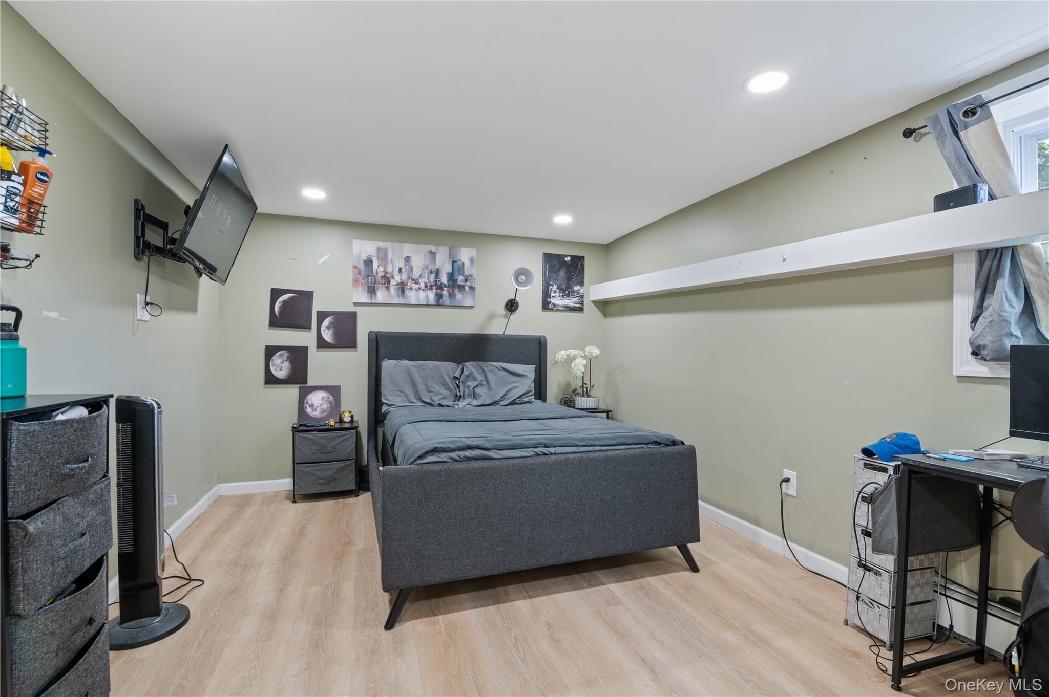 495 Jefferson Avenue, Brentwood, NY 11717