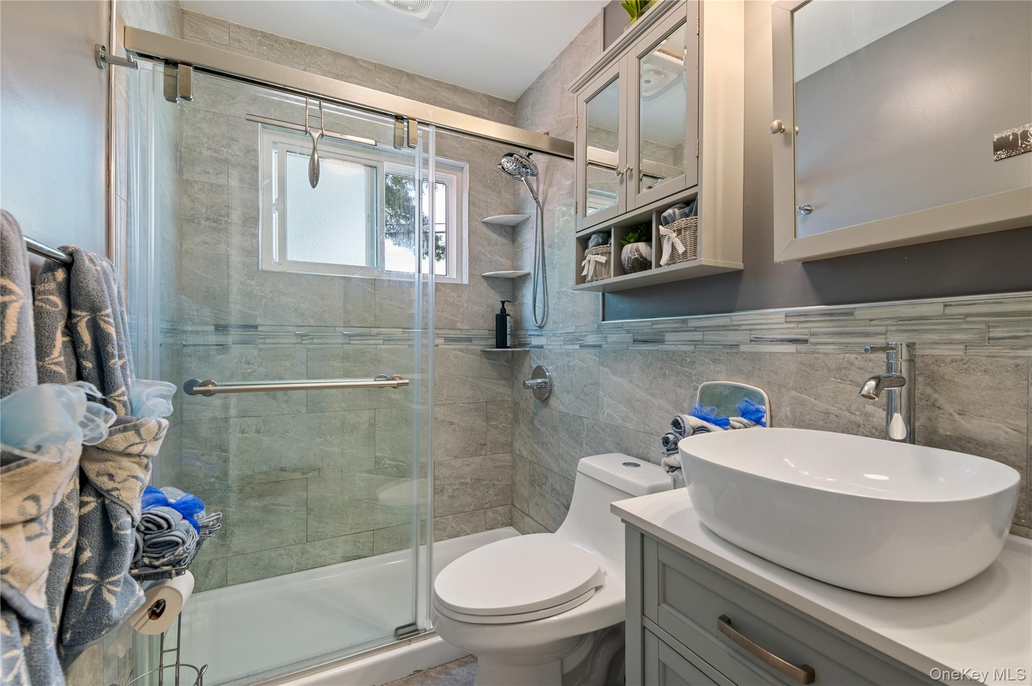 495 Jefferson Avenue, Brentwood, NY 11717