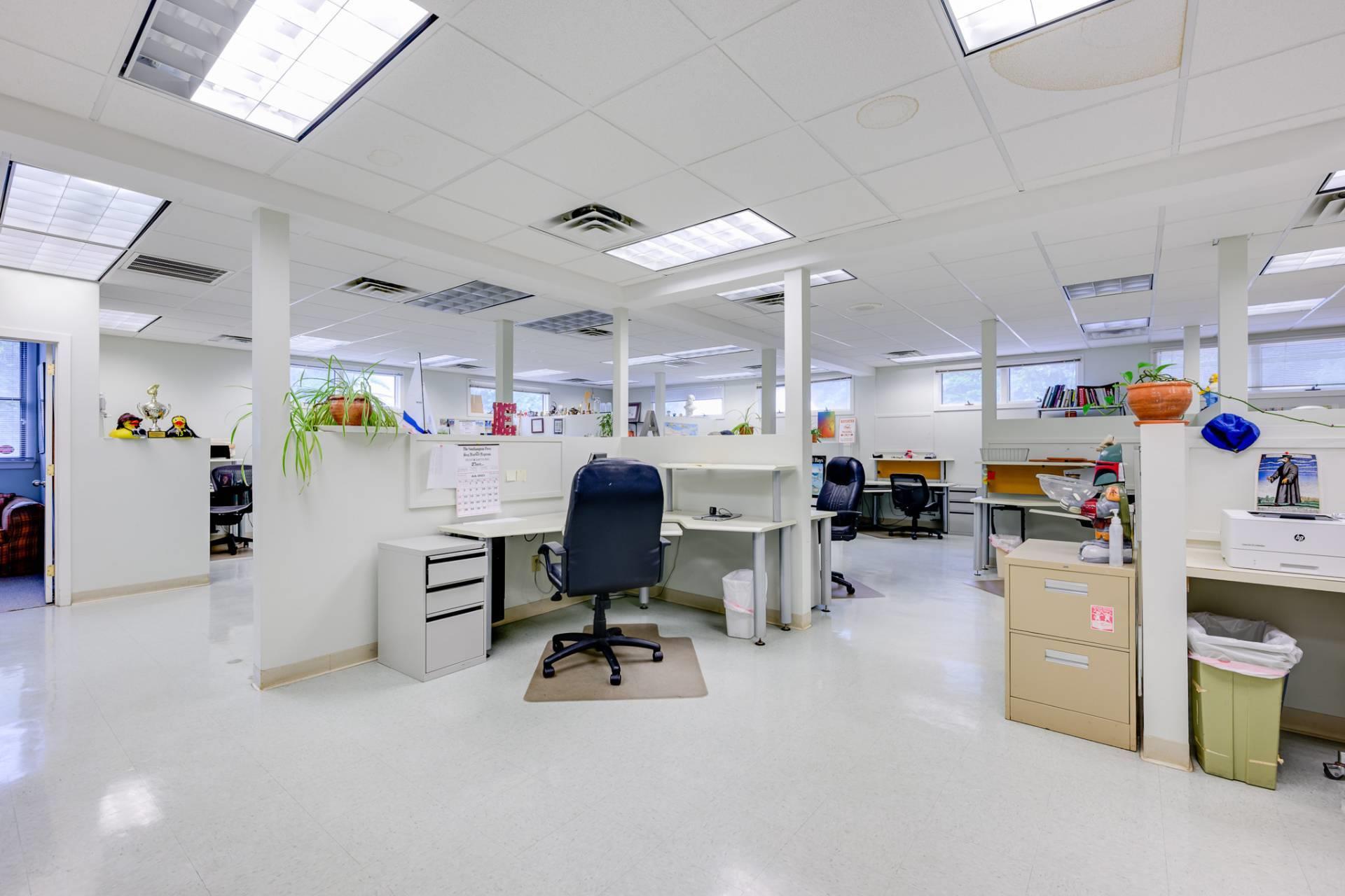 135 Windmill Lane, Southampton, NY 11968