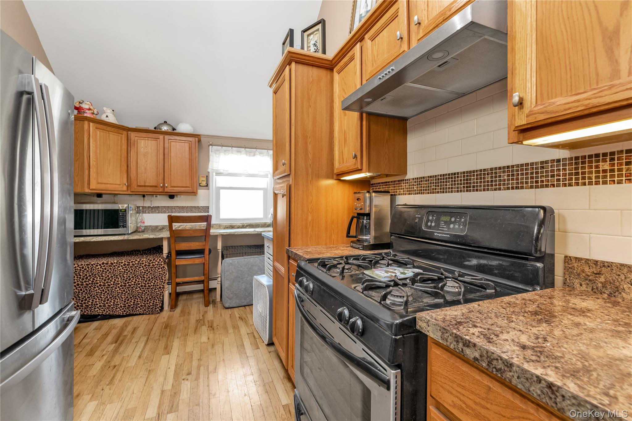 9 Hamilton Avenue, Island Park, NY 11558