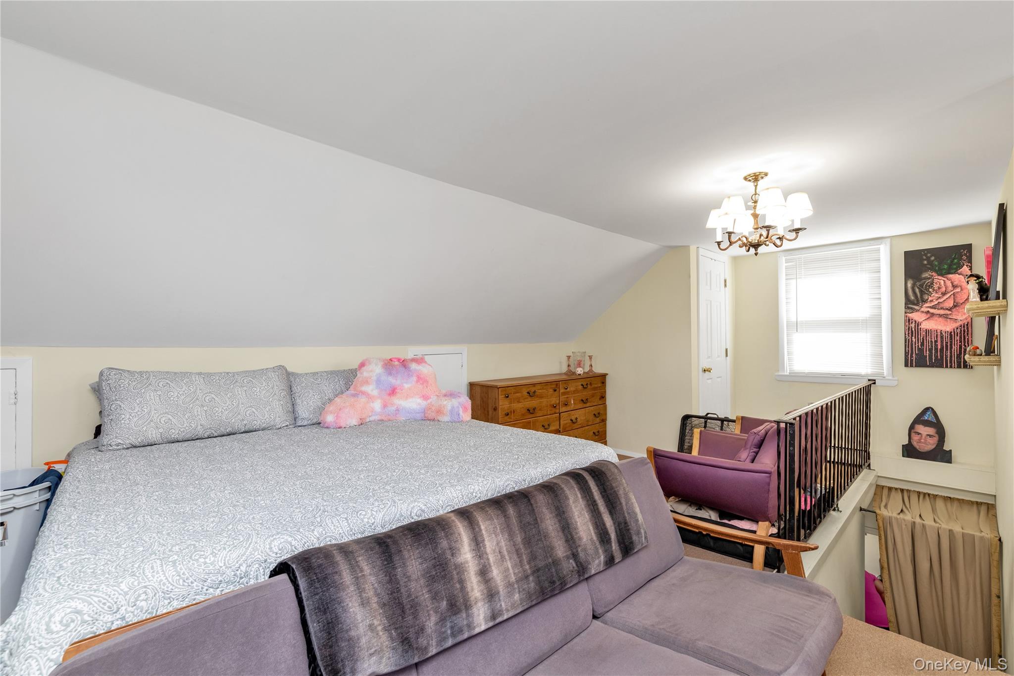 9 Hamilton Avenue, Island Park, NY 11558