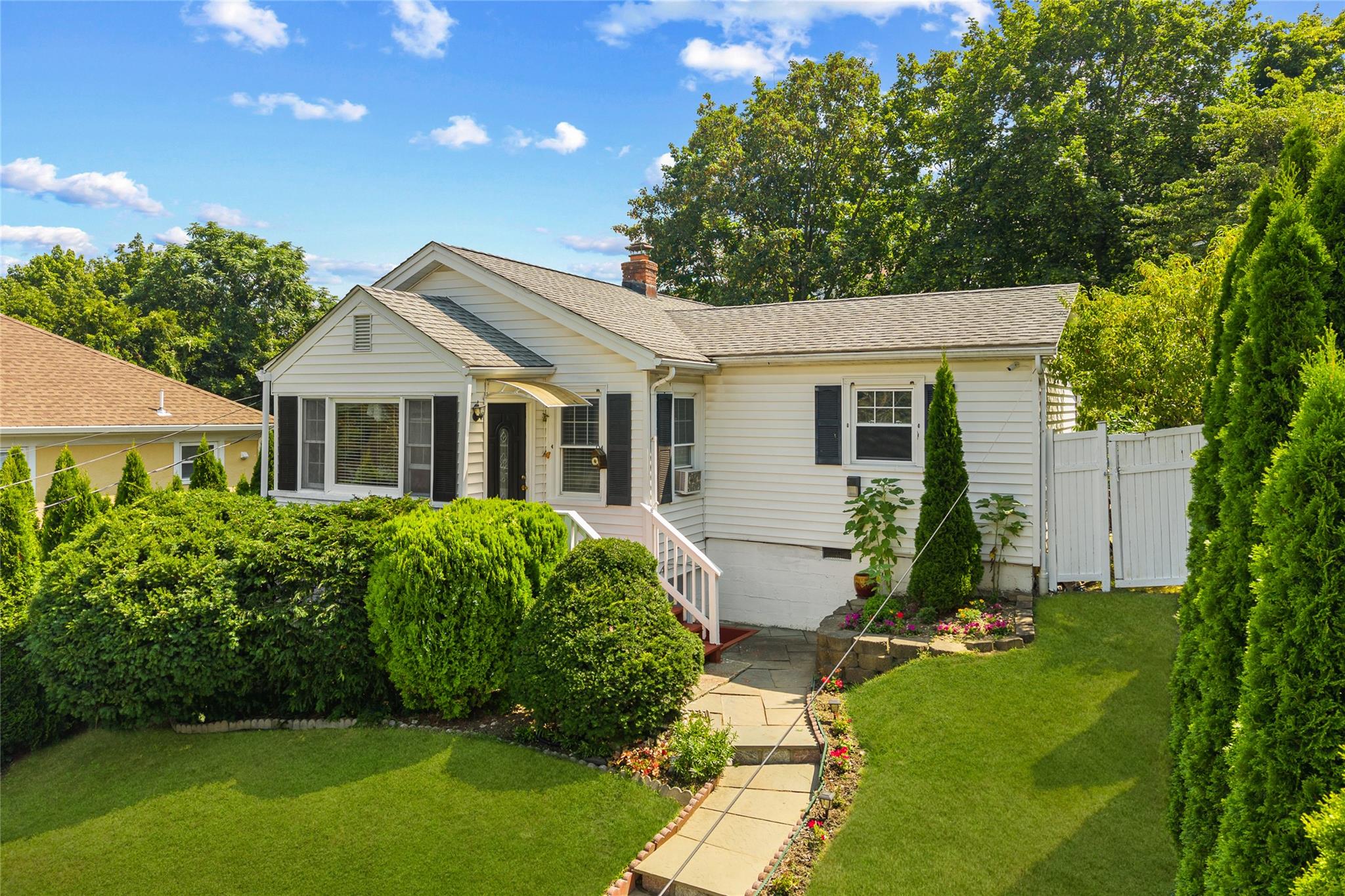 7 Belleview Avenue, Ossining, NY 10562