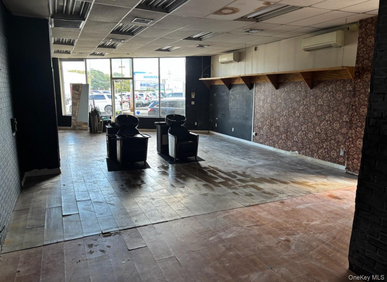 1 Stewart Place, Valley Stream, NY 11581