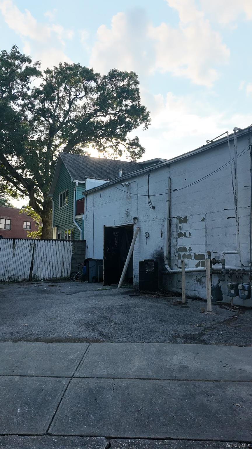 1 Stewart Place, Valley Stream, NY 11581