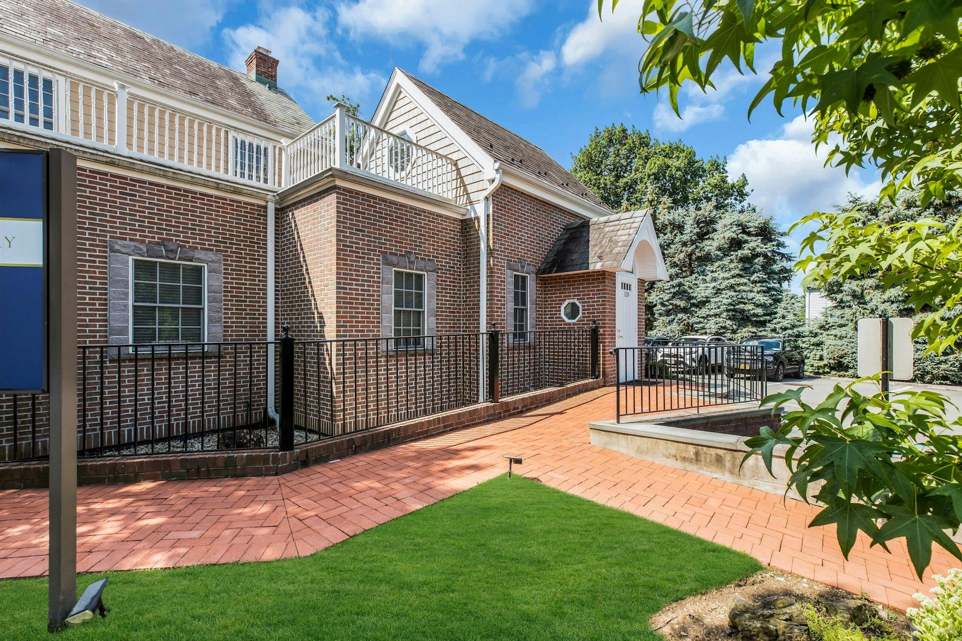 135 Plandome Road, Manhasset, NY 11030