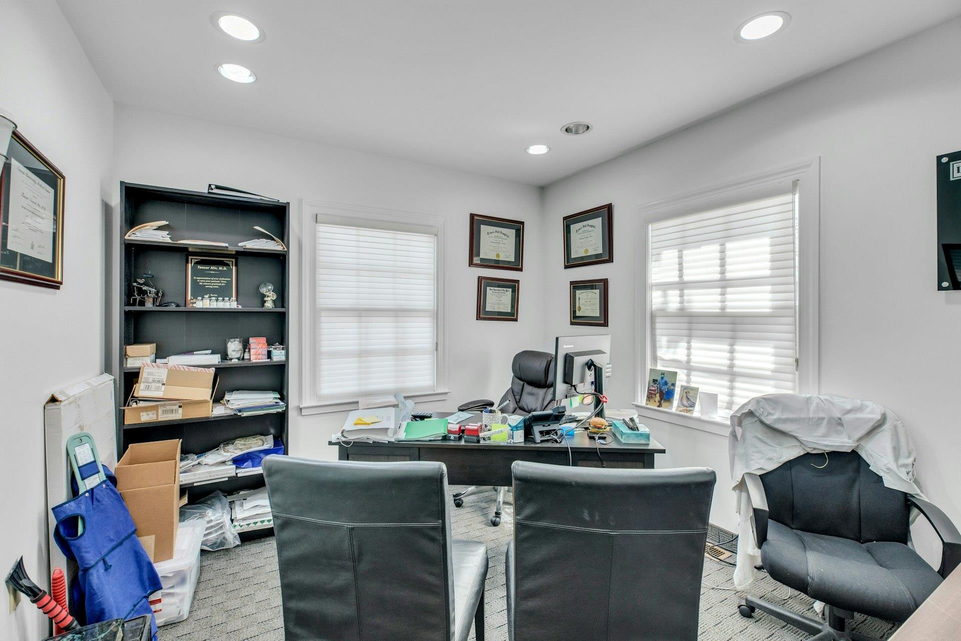 135 Plandome Road, Manhasset, NY 11030