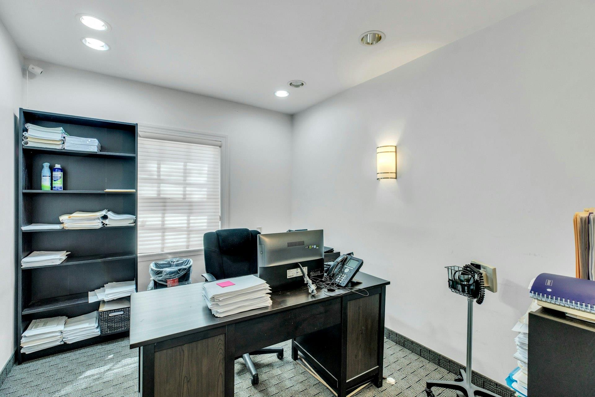 135 Plandome Road, Manhasset, NY 11030