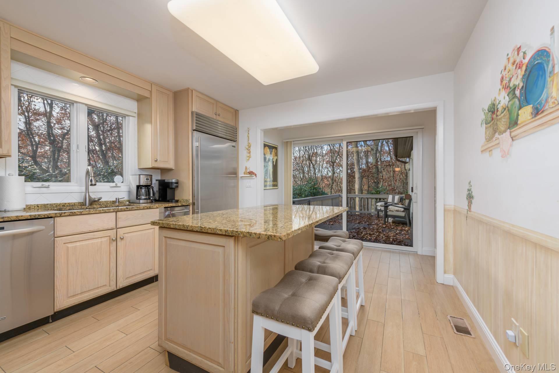 11 Paths End Court, Water Mill, NY 11976