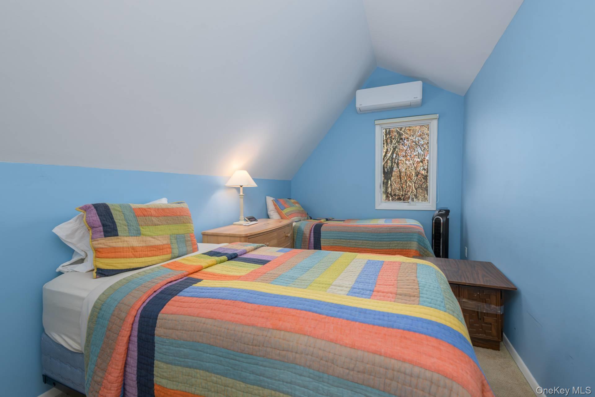 11 Paths End Court, Water Mill, NY 11976