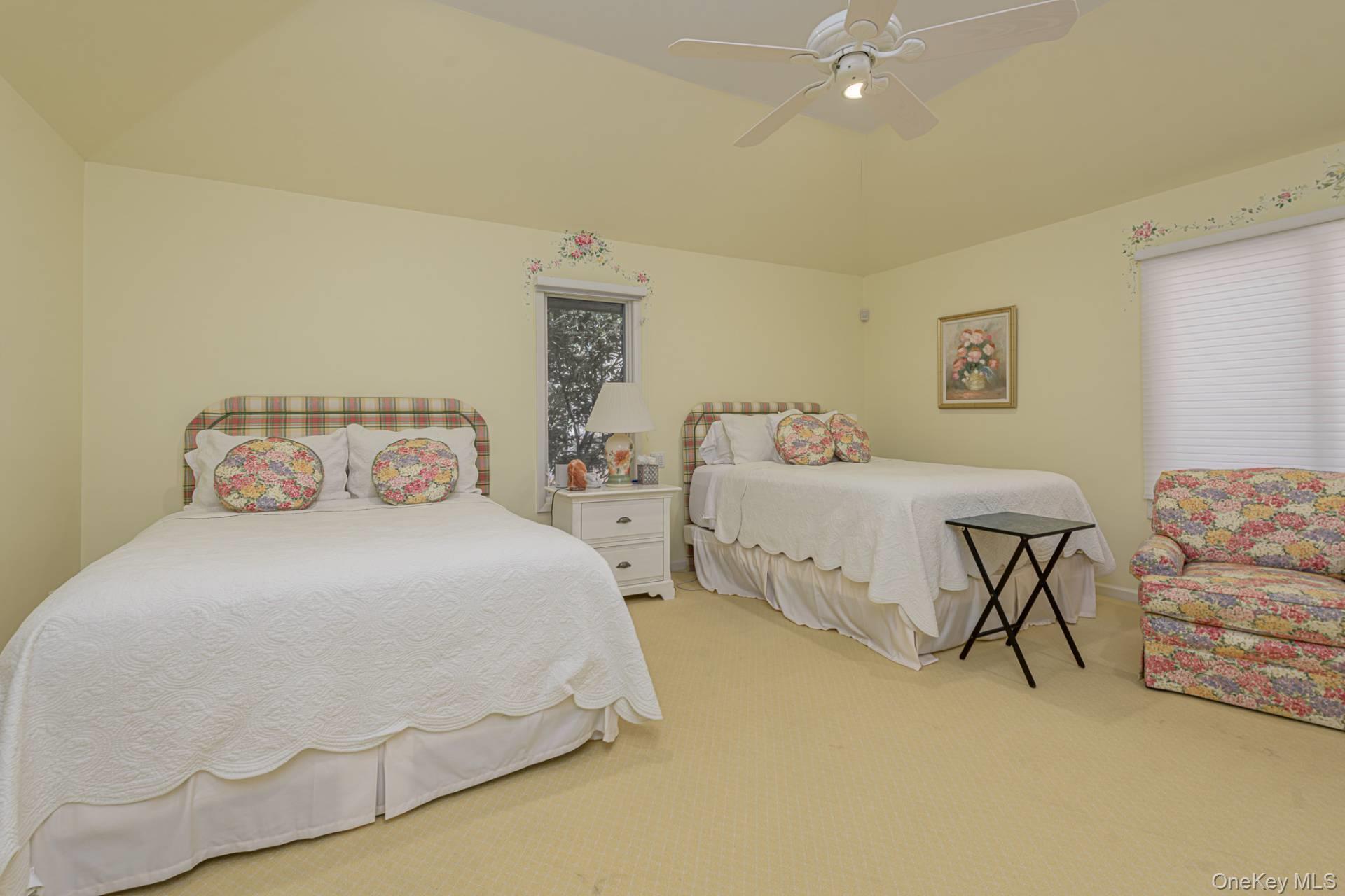 11 Paths End Court, Water Mill, NY 11976