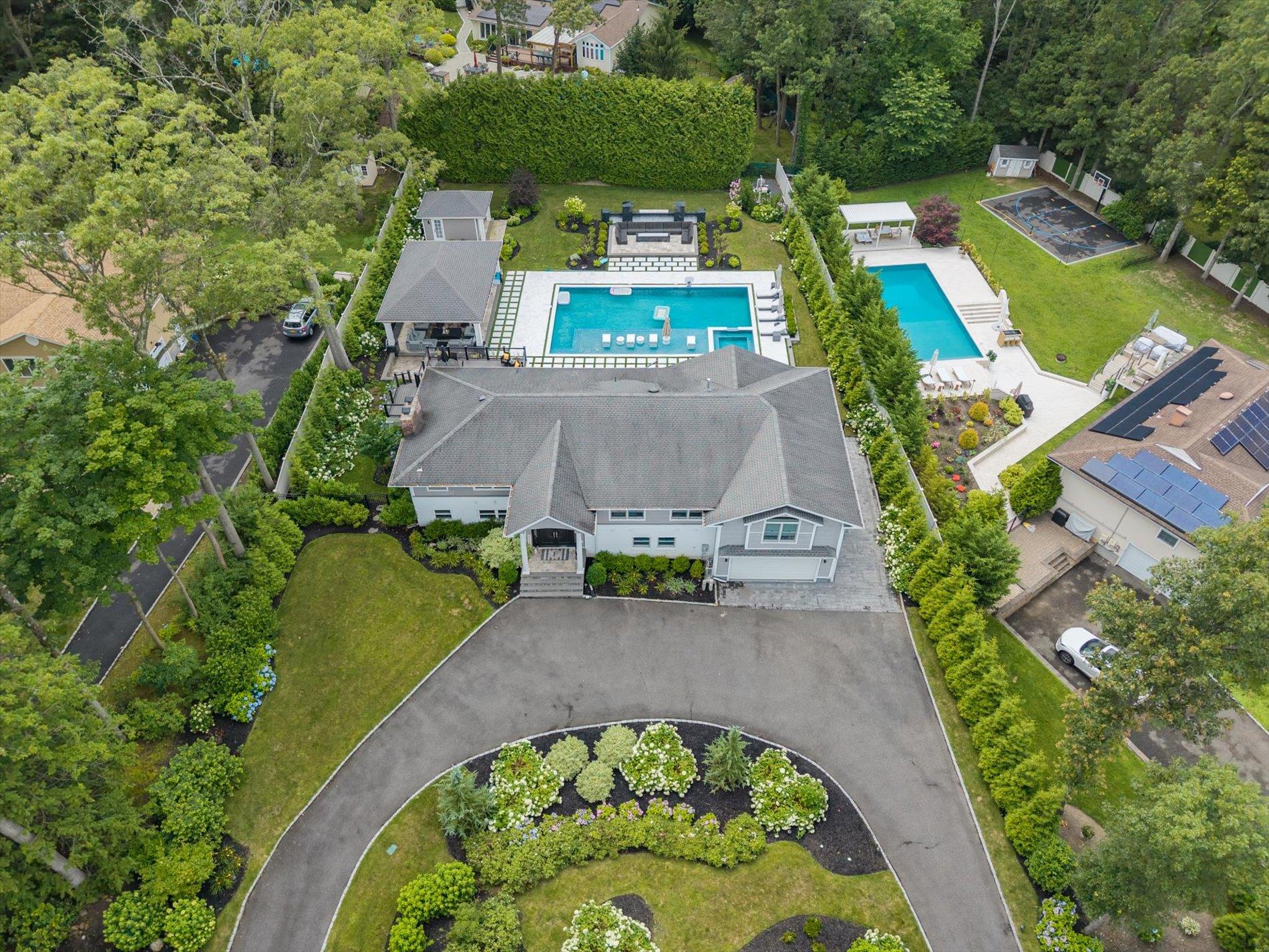 22 Beaumont Drive, Melville, NY 11747