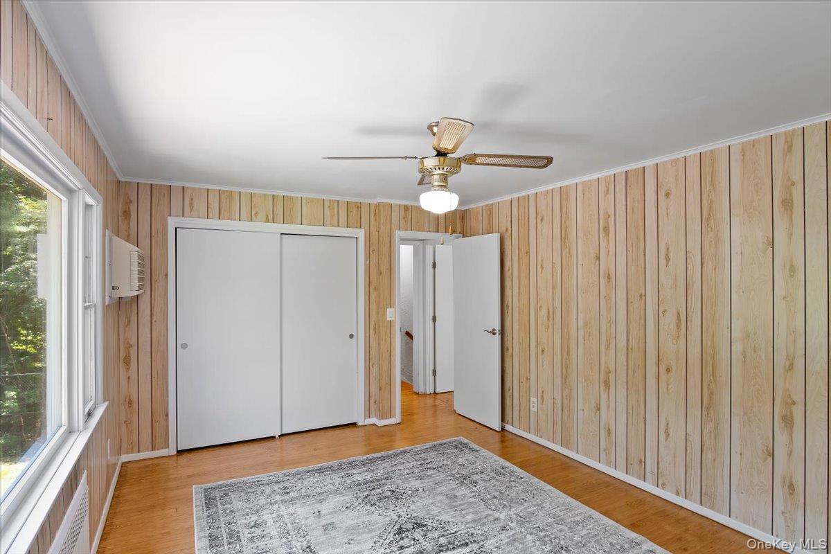 13 Potters Court, Great Neck, NY 11024