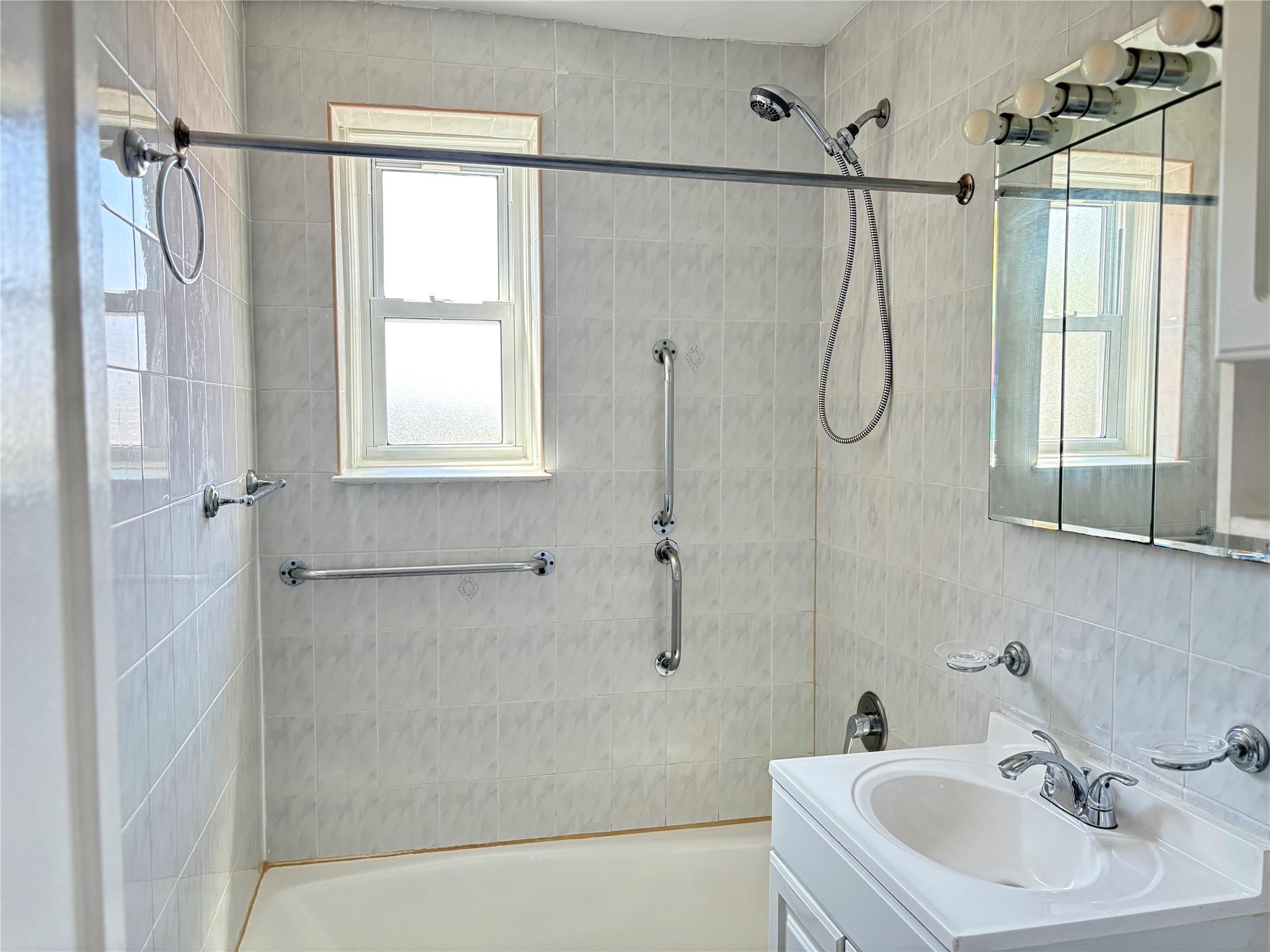 147-31 38th Avenue # A64, Flushing, NY 11354