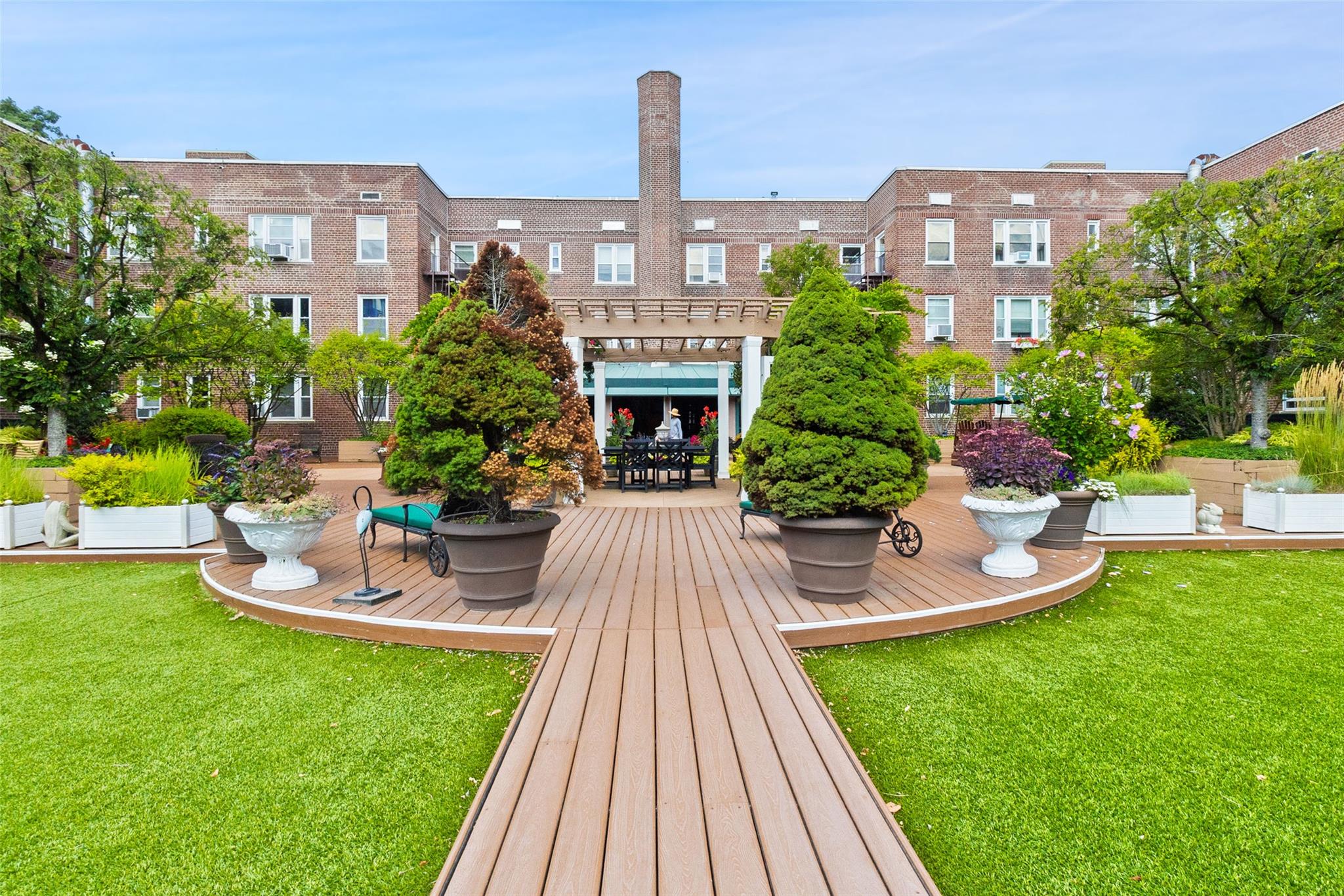 101 Old Mamaroneck Road # 1B2, White Plains, NY 10605