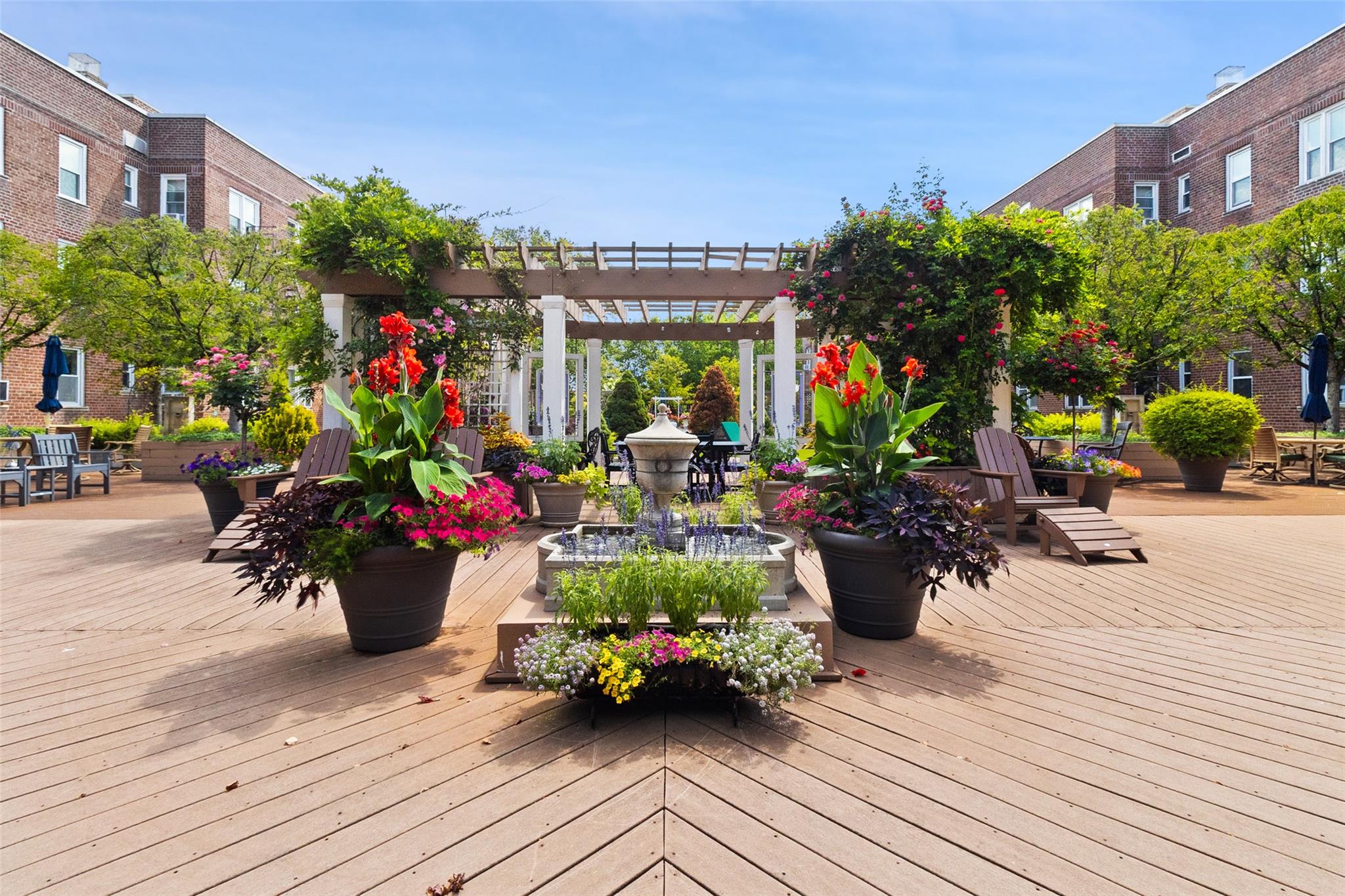 101 Old Mamaroneck Road # 1B2, White Plains, NY 10605